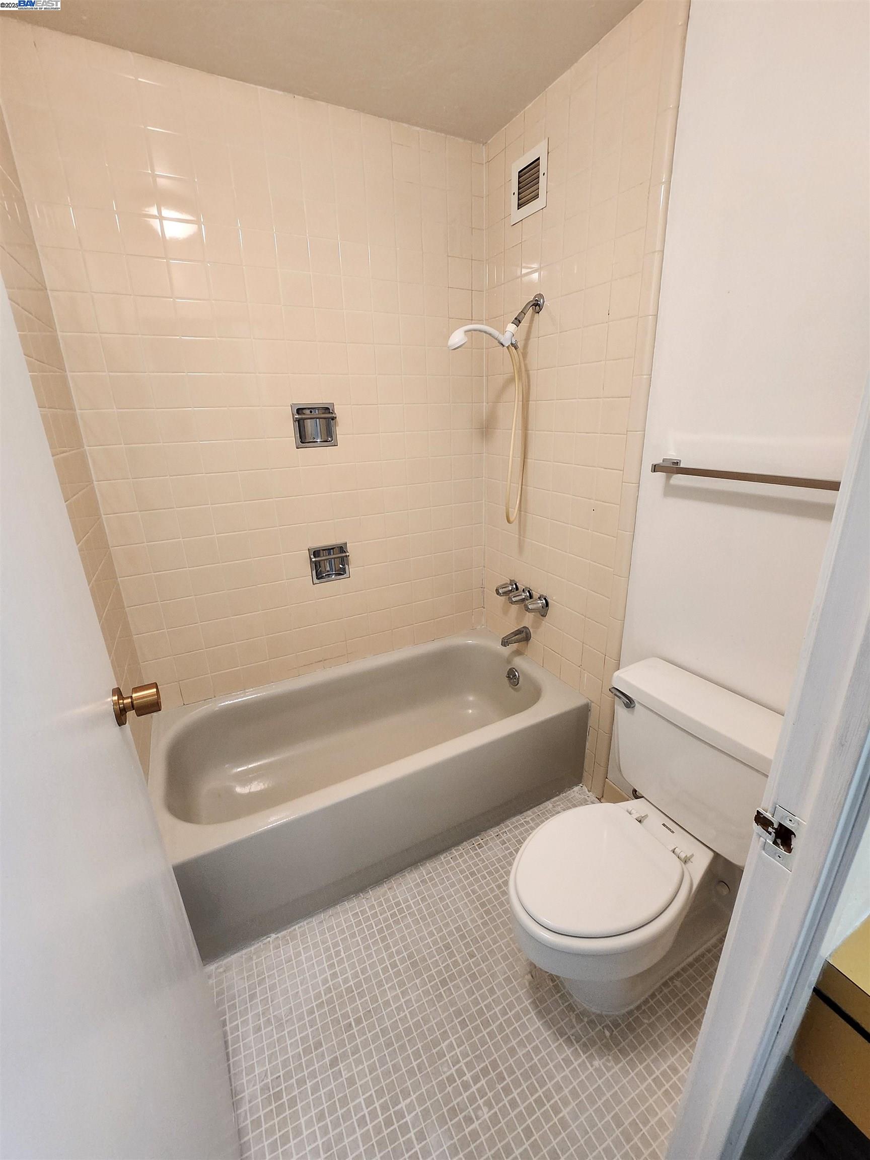 Photo #26: 41111075 Listing: Photo #26