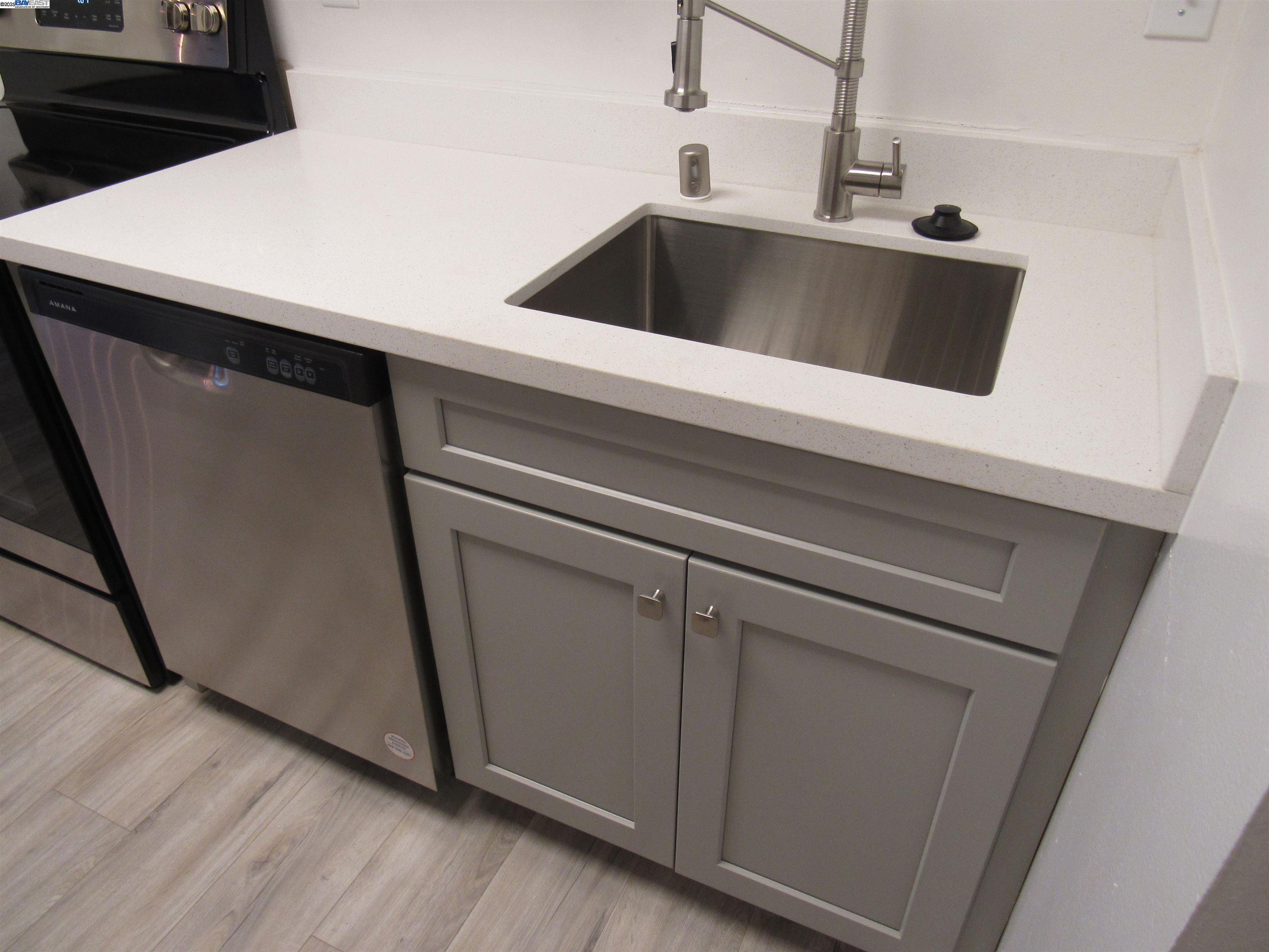 Photo #5: 41111075 Listing: Photo #5