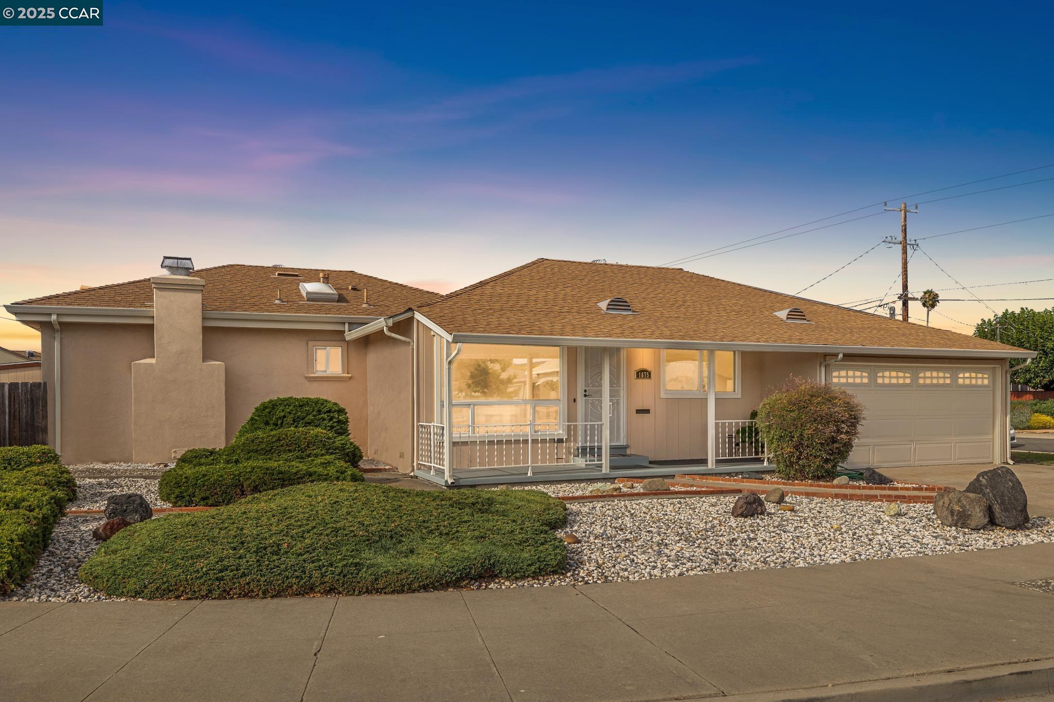 Front Image Thumbnail for CC41111076