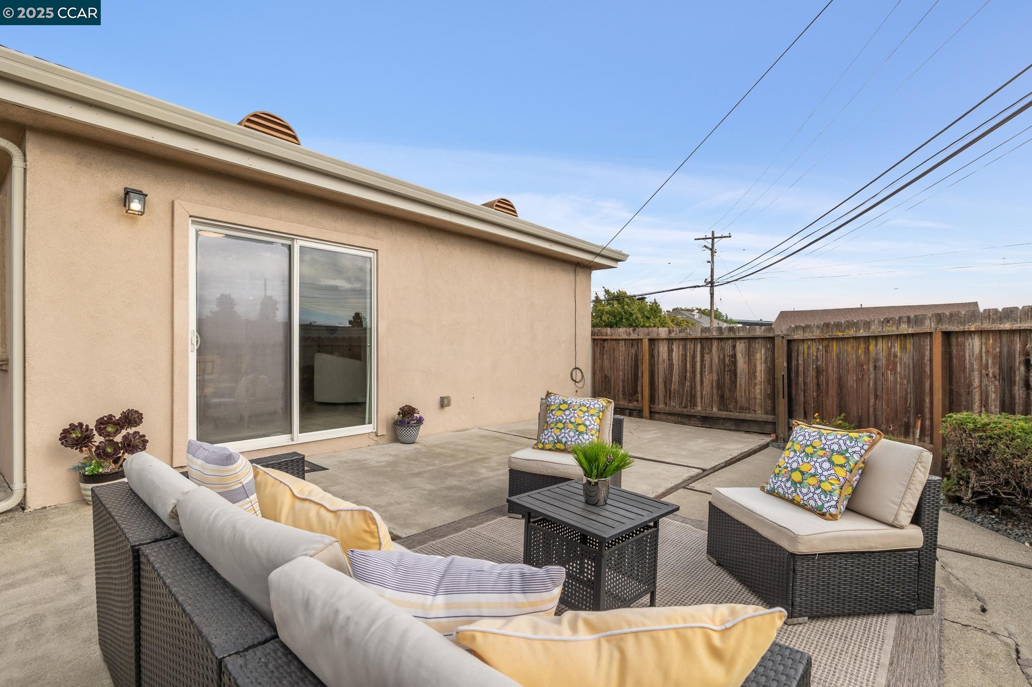 Detail Gallery Image 43 of 59 For 1875 Willow Ave, San Leandro,  CA 94579 - 3 Beds | 2 Baths