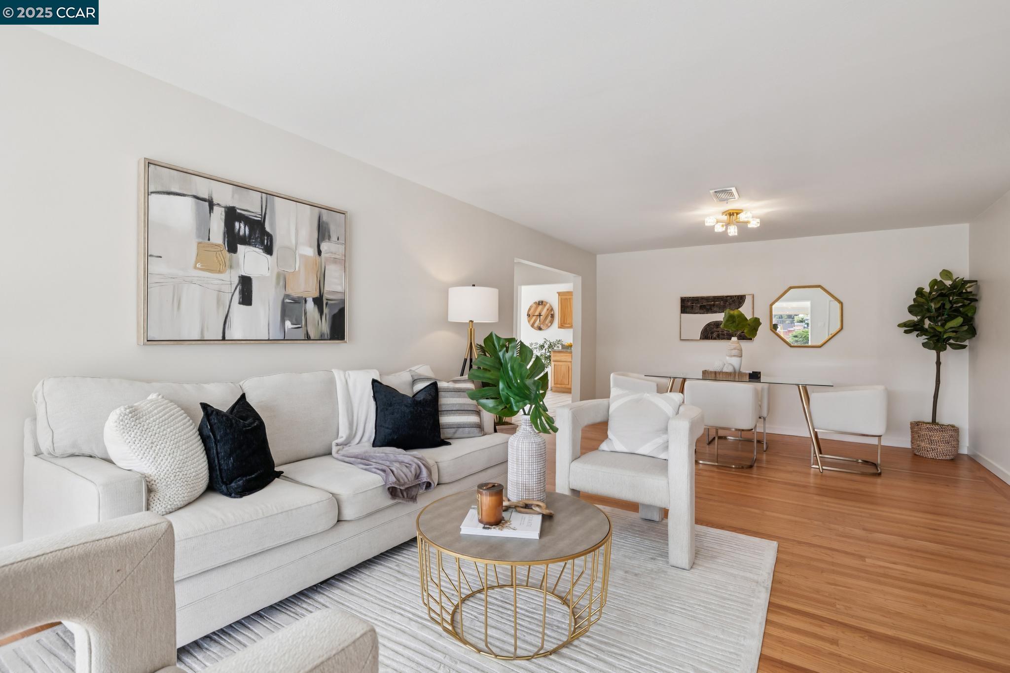 Detail Gallery Image 6 of 59 For 1875 Willow Ave, San Leandro,  CA 94579 - 3 Beds | 2 Baths