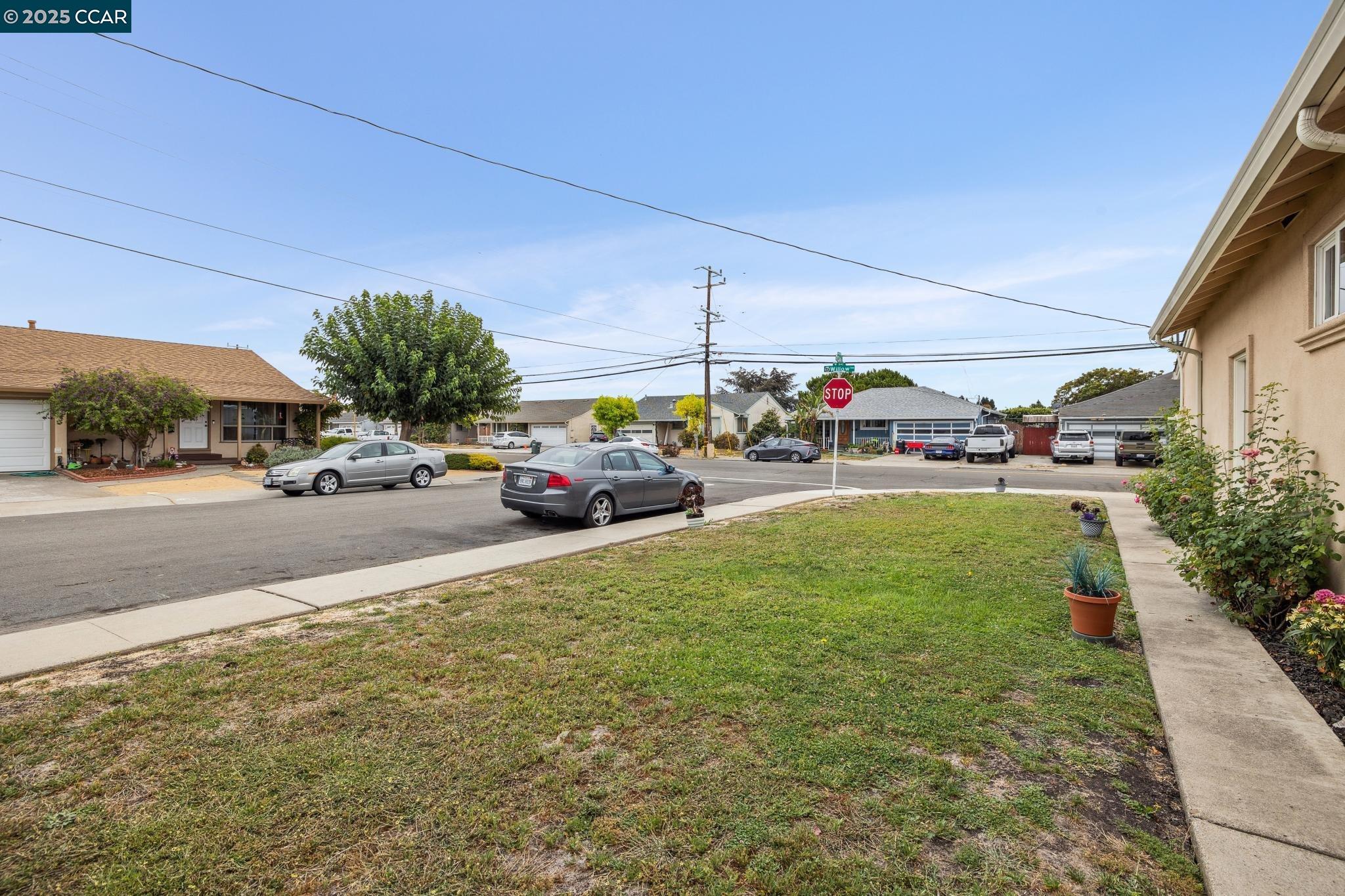 Detail Gallery Image 55 of 59 For 1875 Willow Ave, San Leandro,  CA 94579 - 3 Beds | 2 Baths