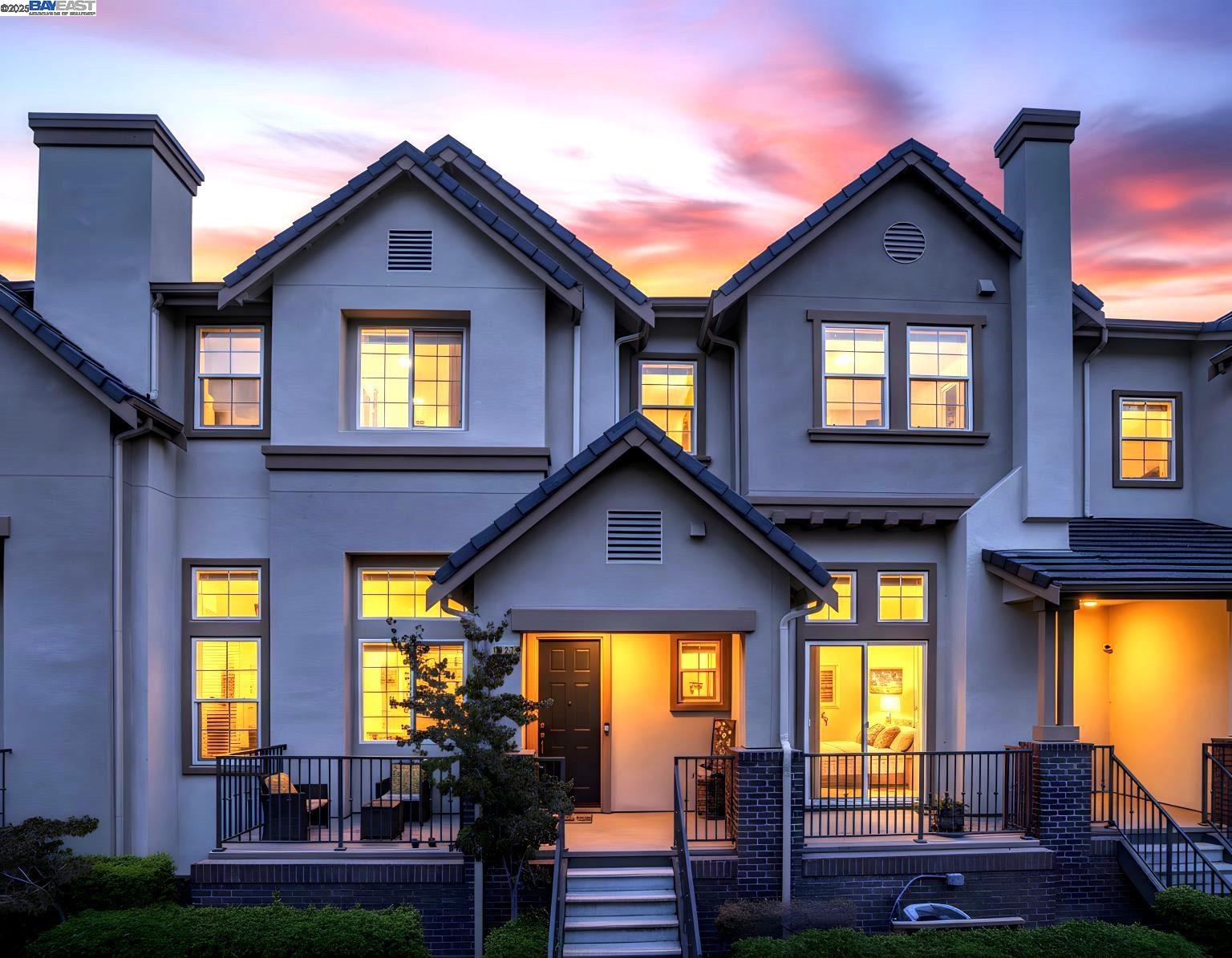 Browse active condo listings in PACIFIC TERRACE