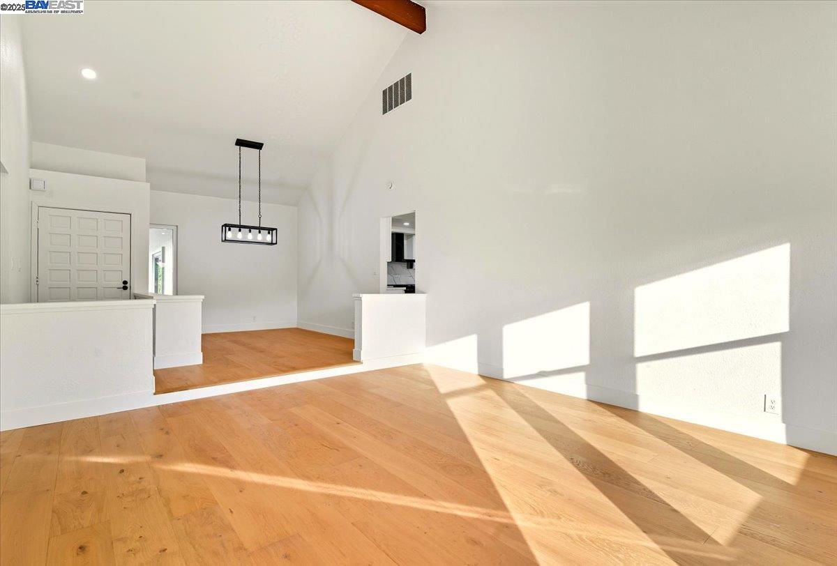 Detail Gallery Image 14 of 25 For 11 Paddock Ct, Pleasant Hill,  CA 94523 - 3 Beds | 2 Baths