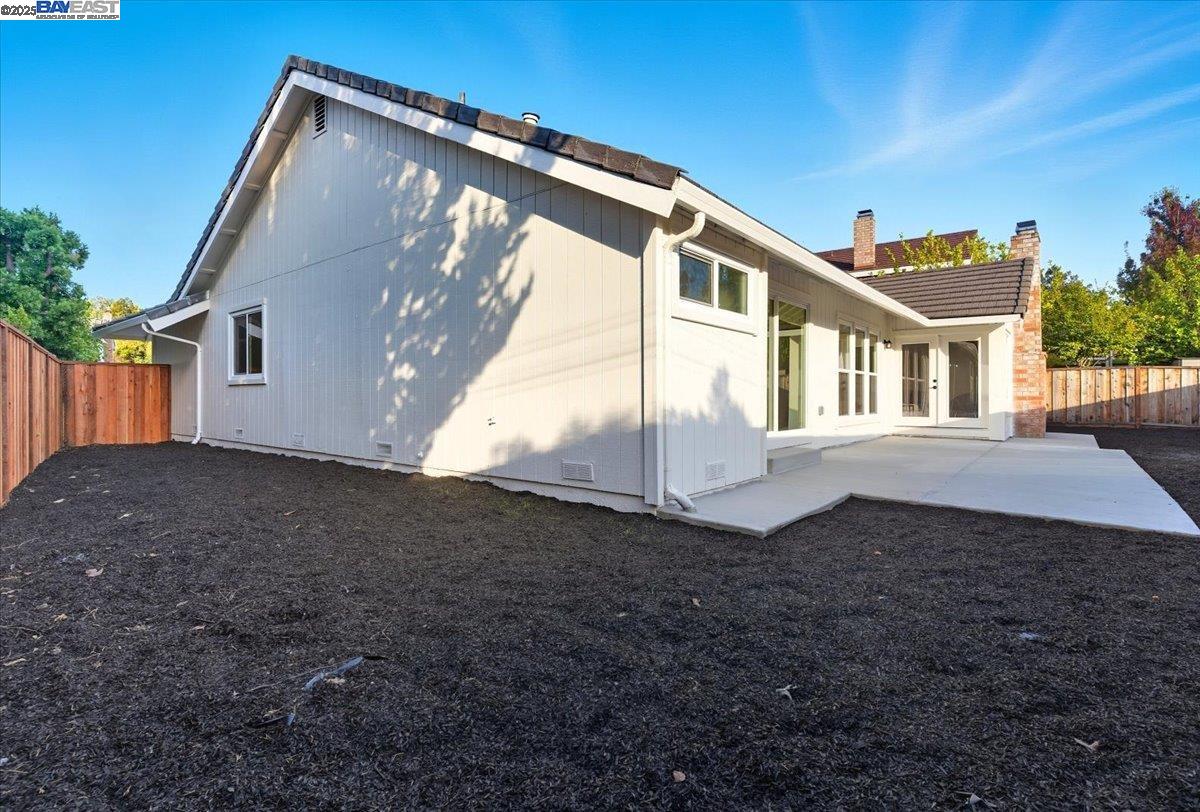 Detail Gallery Image 25 of 25 For 11 Paddock Ct, Pleasant Hill,  CA 94523 - 3 Beds | 2 Baths