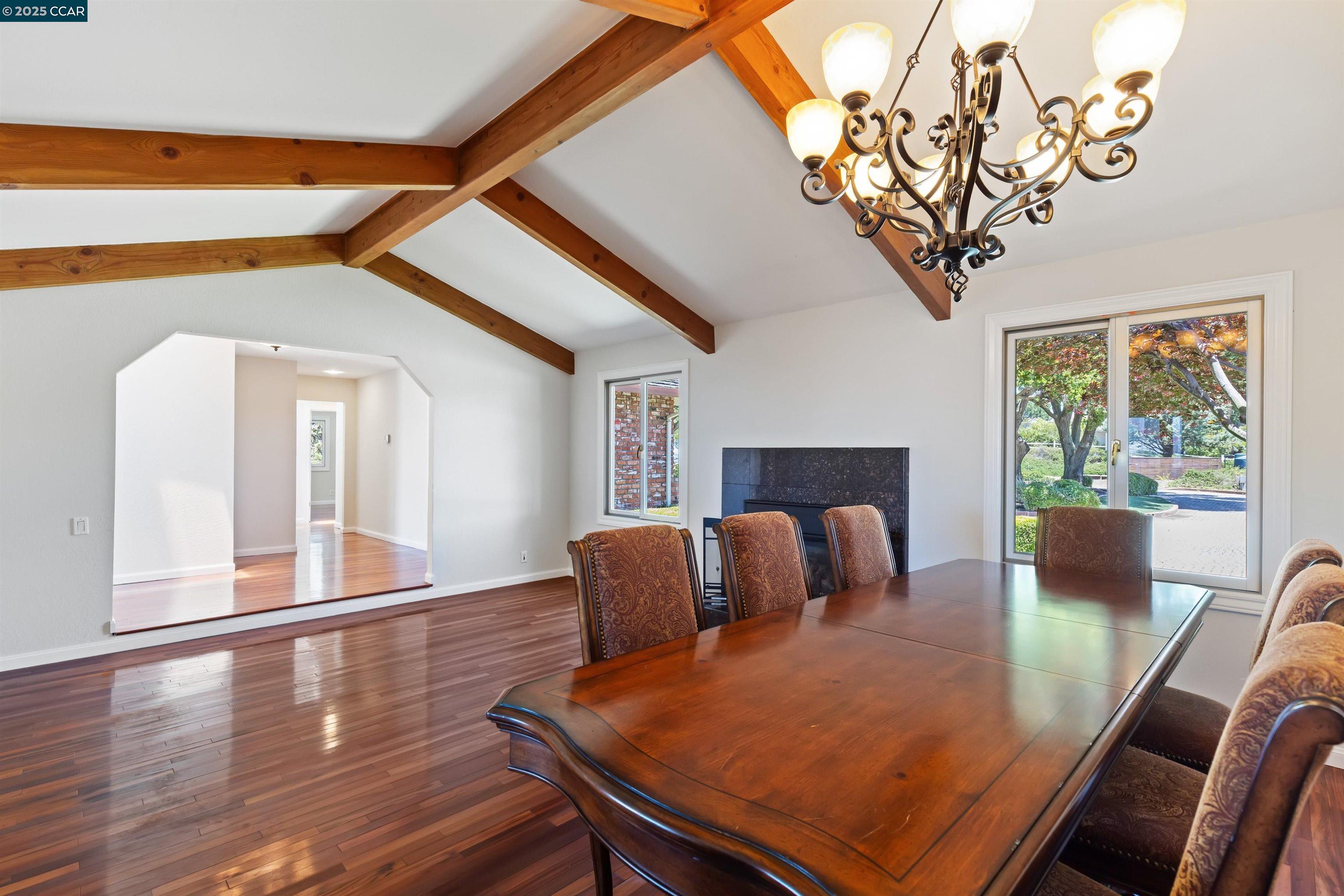 Detail Gallery Image 13 of 52 For 70 Sherburne Hills, Danville,  CA 94526-9999 - 4 Beds | 3 Baths