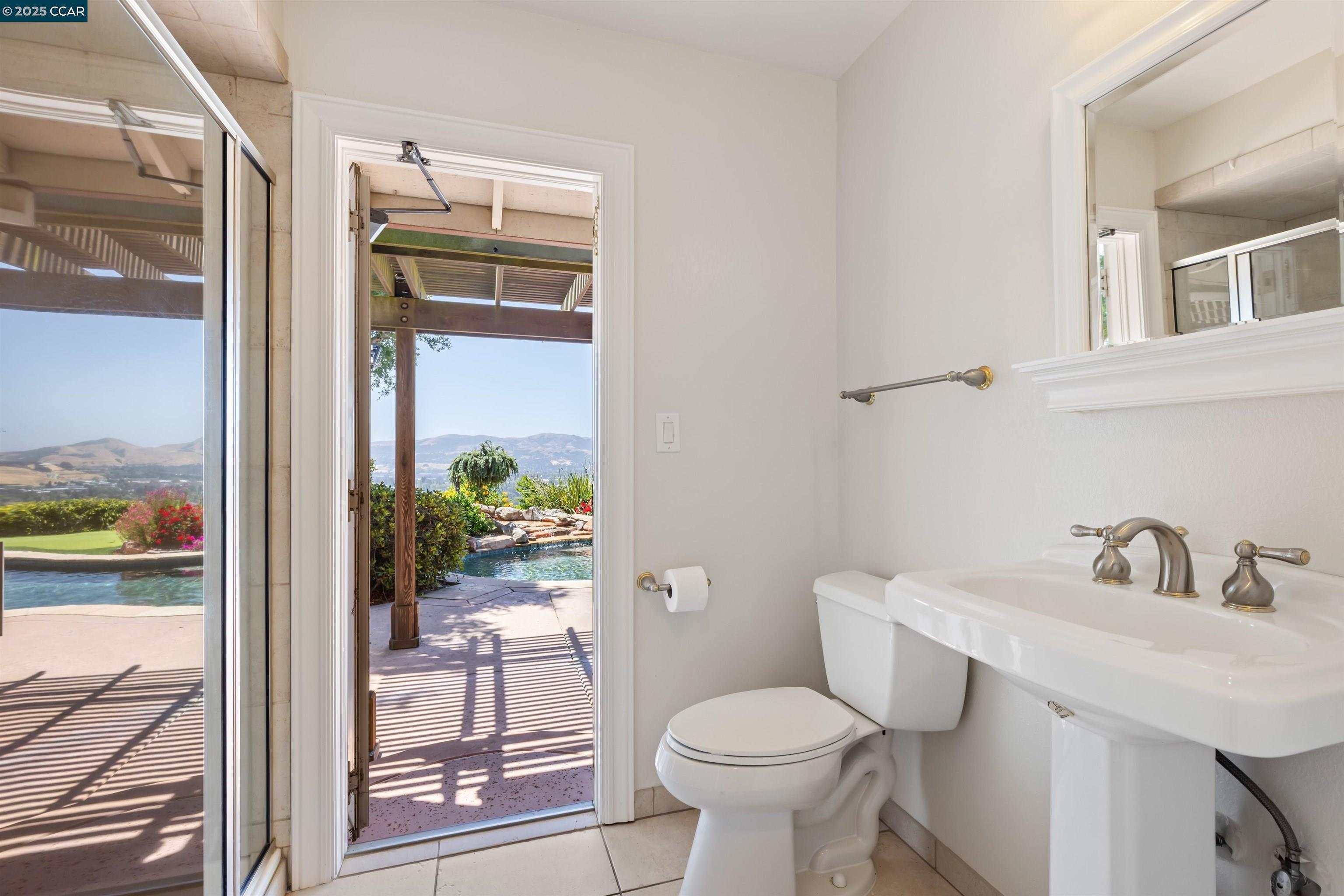 Detail Gallery Image 21 of 52 For 70 Sherburne Hills, Danville,  CA 94526-9999 - 4 Beds | 3 Baths