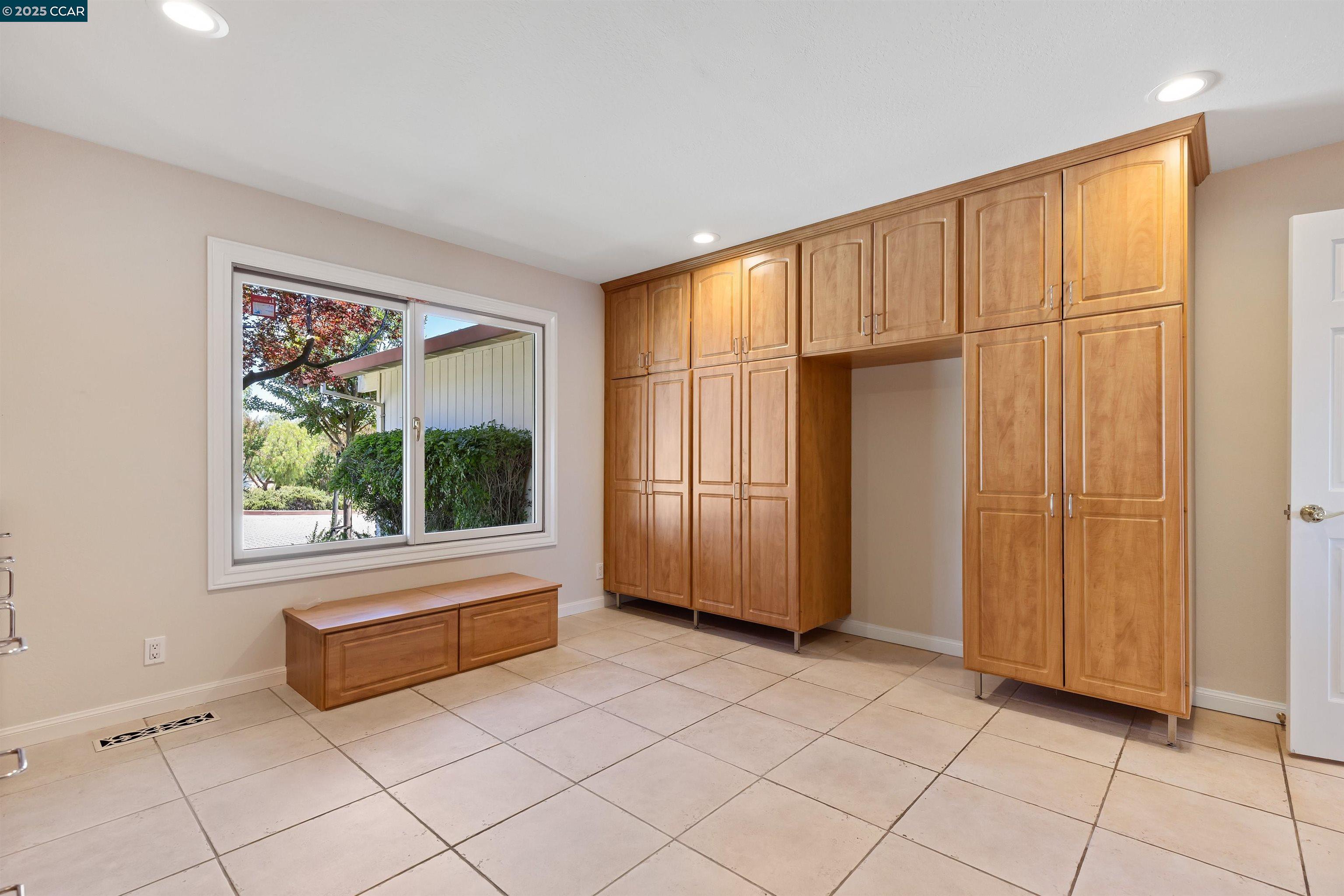 Detail Gallery Image 27 of 52 For 70 Sherburne Hills, Danville,  CA 94526-9999 - 4 Beds | 3 Baths