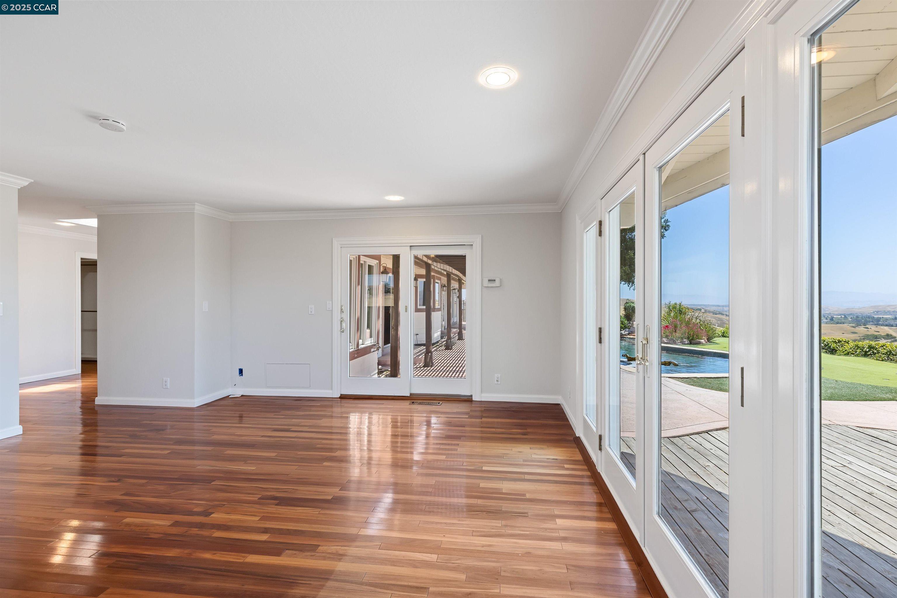 Detail Gallery Image 30 of 52 For 70 Sherburne Hills, Danville,  CA 94526-9999 - 4 Beds | 3 Baths