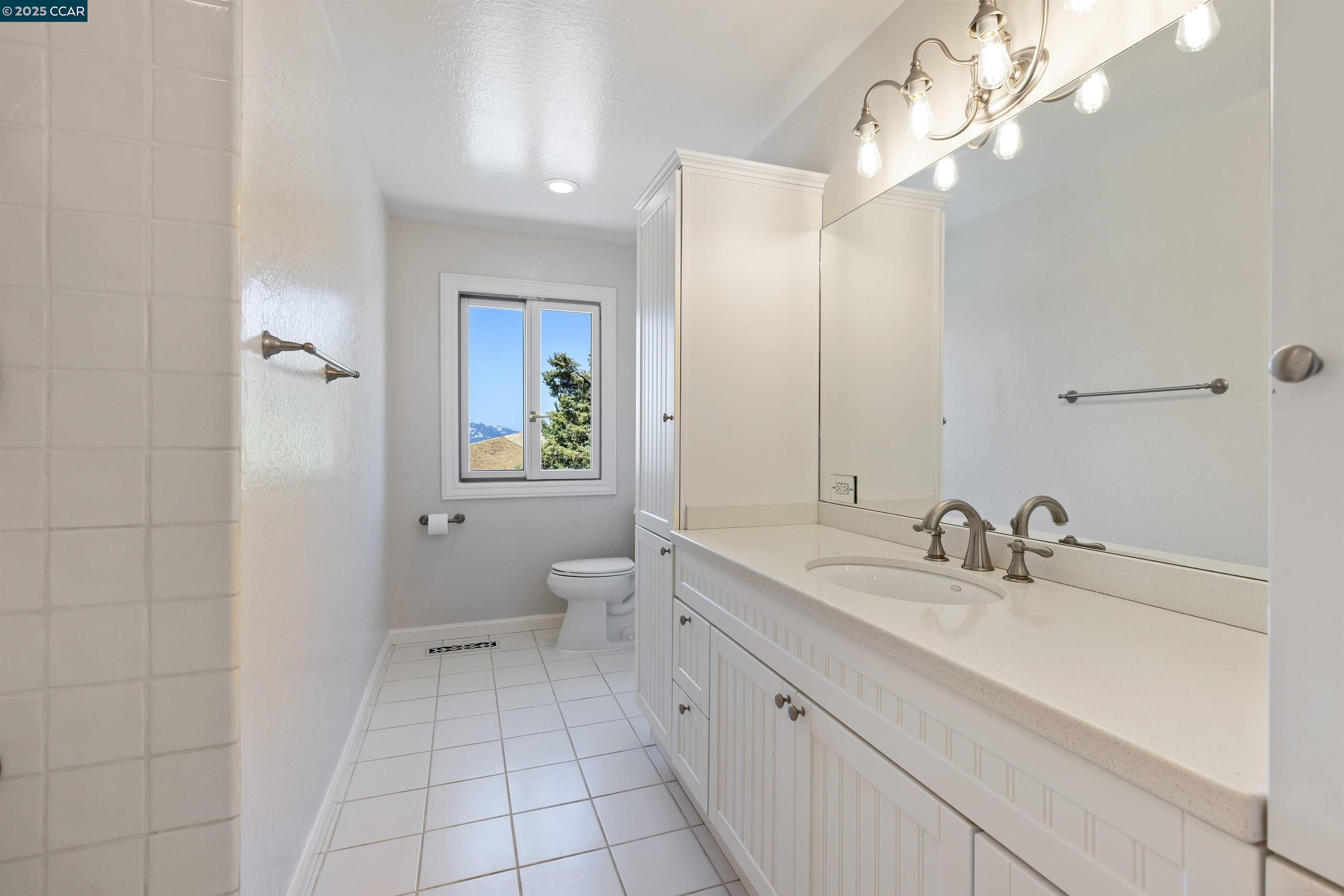 Detail Gallery Image 36 of 52 For 70 Sherburne Hills, Danville,  CA 94526-9999 - 4 Beds | 3 Baths
