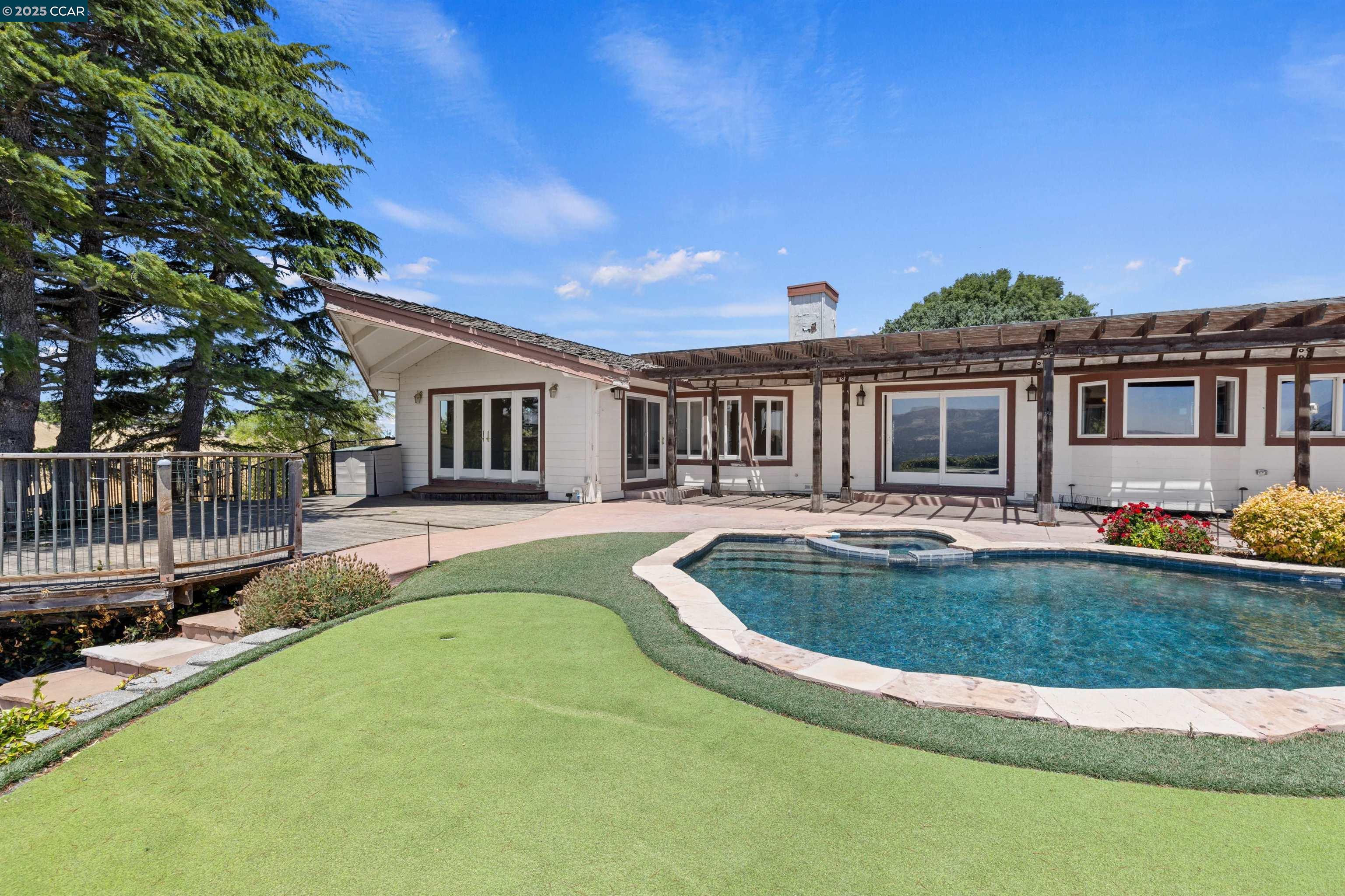 Detail Gallery Image 41 of 52 For 70 Sherburne Hills, Danville,  CA 94526-9999 - 4 Beds | 3 Baths