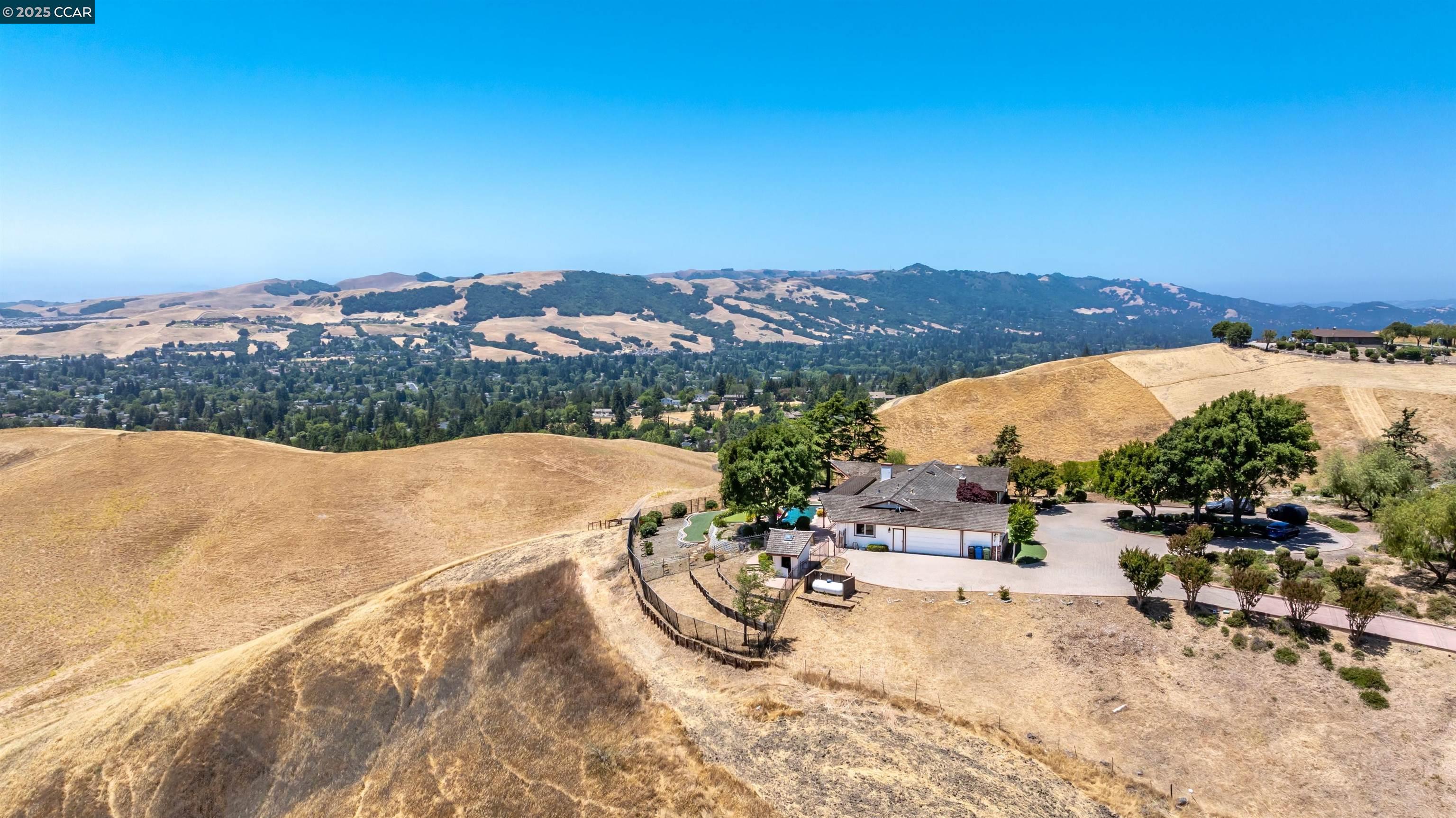 Detail Gallery Image 43 of 52 For 70 Sherburne Hills, Danville,  CA 94526-9999 - 4 Beds | 3 Baths