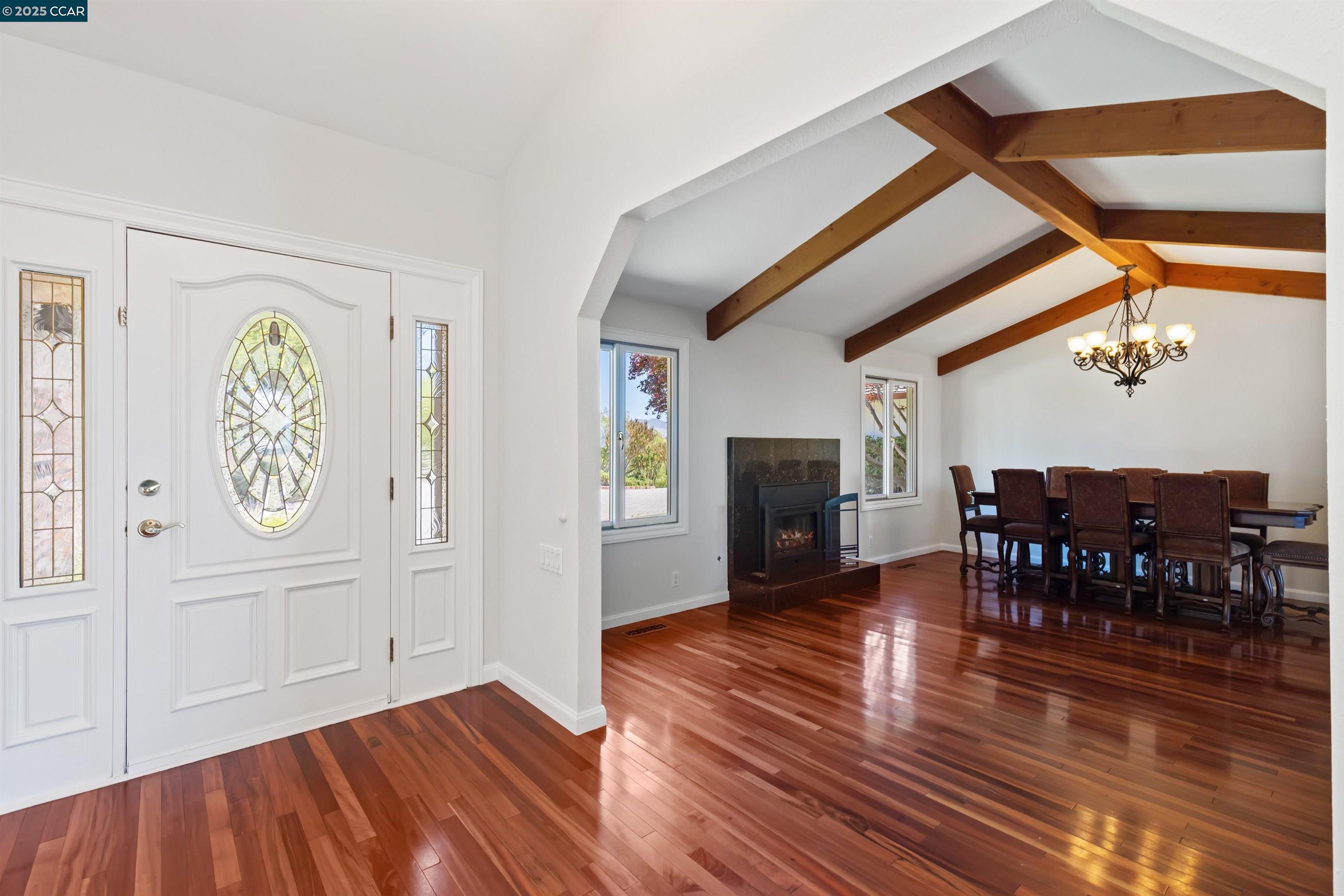 Detail Gallery Image 10 of 52 For 70 Sherburne Hills, Danville,  CA 94526-9999 - 4 Beds | 3 Baths