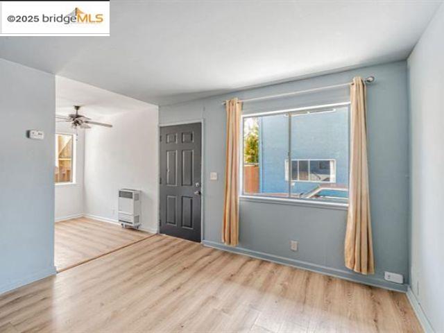 Detail Gallery Image 11 of 60 For 1011 Delaware St, Berkeley,  CA 94710 - – Beds | – Baths