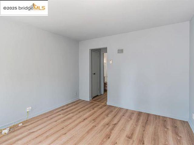 Detail Gallery Image 41 of 60 For 1011 Delaware St, Berkeley,  CA 94710 - – Beds | – Baths
