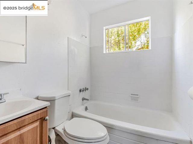 Detail Gallery Image 42 of 60 For 1011 Delaware St, Berkeley,  CA 94710 - – Beds | – Baths