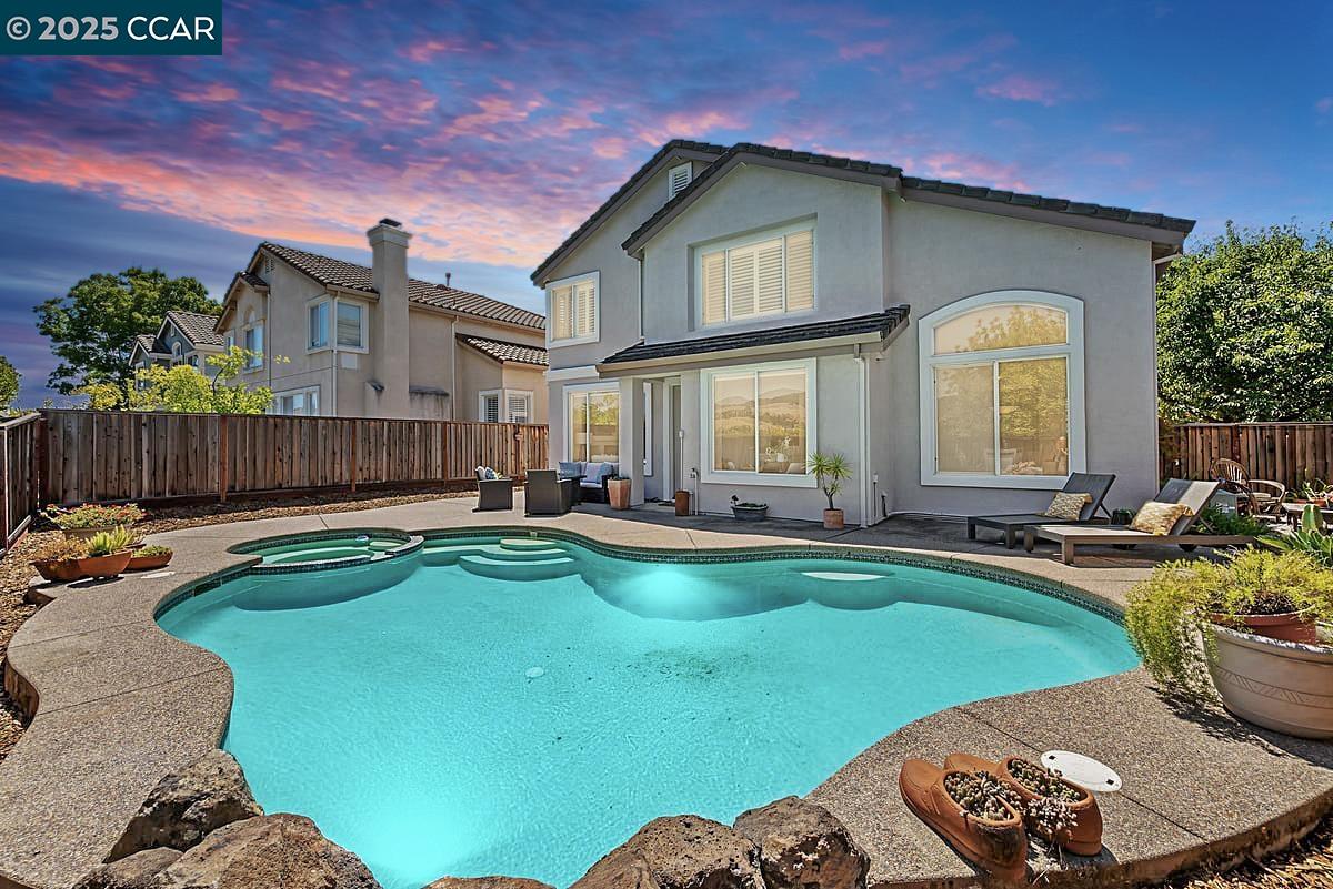 Detail Gallery Image 4 of 49 For 252 Jasmine Way, Danville,  CA 94506 - 4 Beds | 3 Baths
