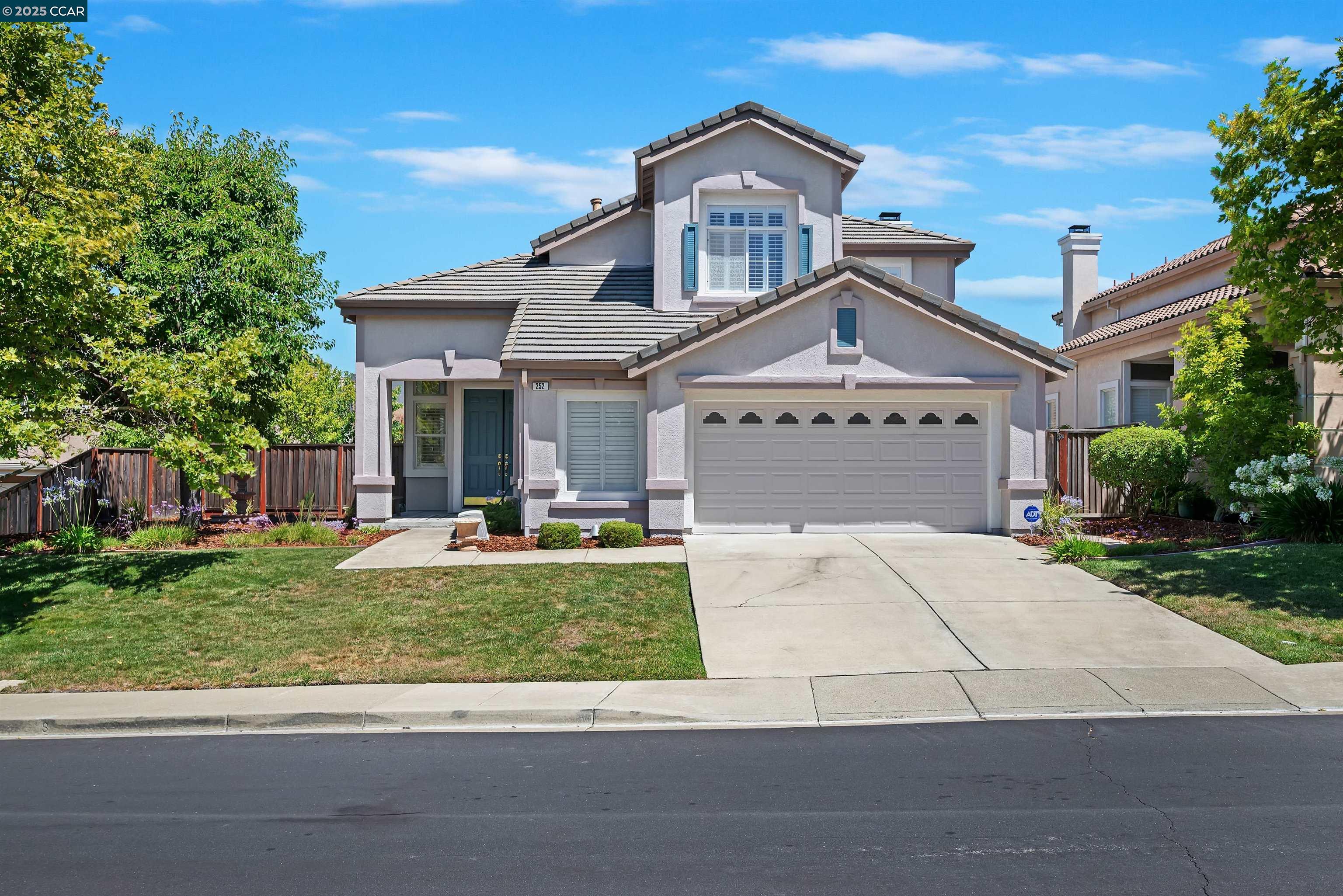 Detail Gallery Image 7 of 49 For 252 Jasmine Way, Danville,  CA 94506 - 4 Beds | 3 Baths