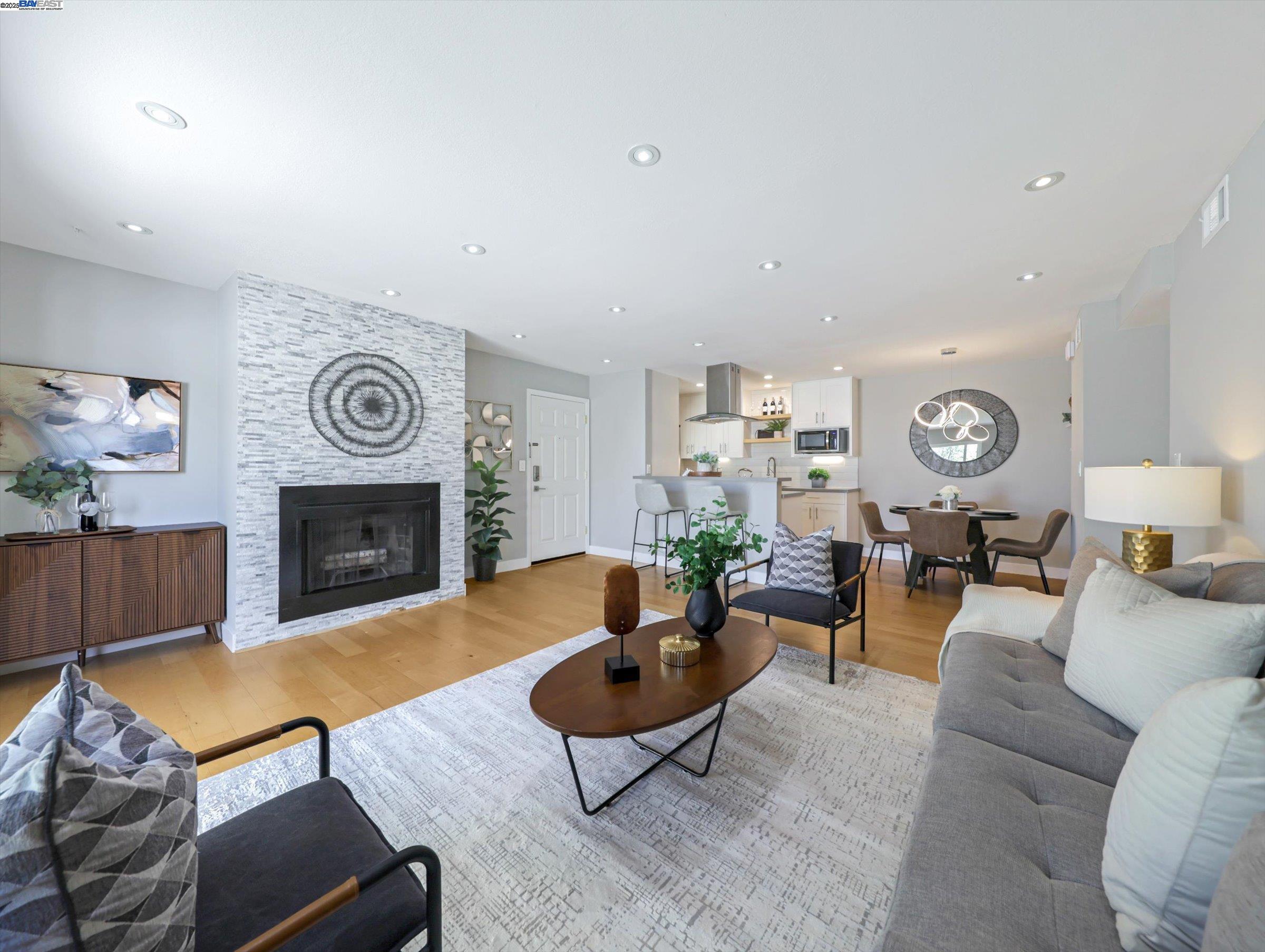Detail Gallery Image 1 of 34 For 44 Lodato Ave #APT 212,  San Mateo,  CA 94403 - 2 Beds | 2 Baths