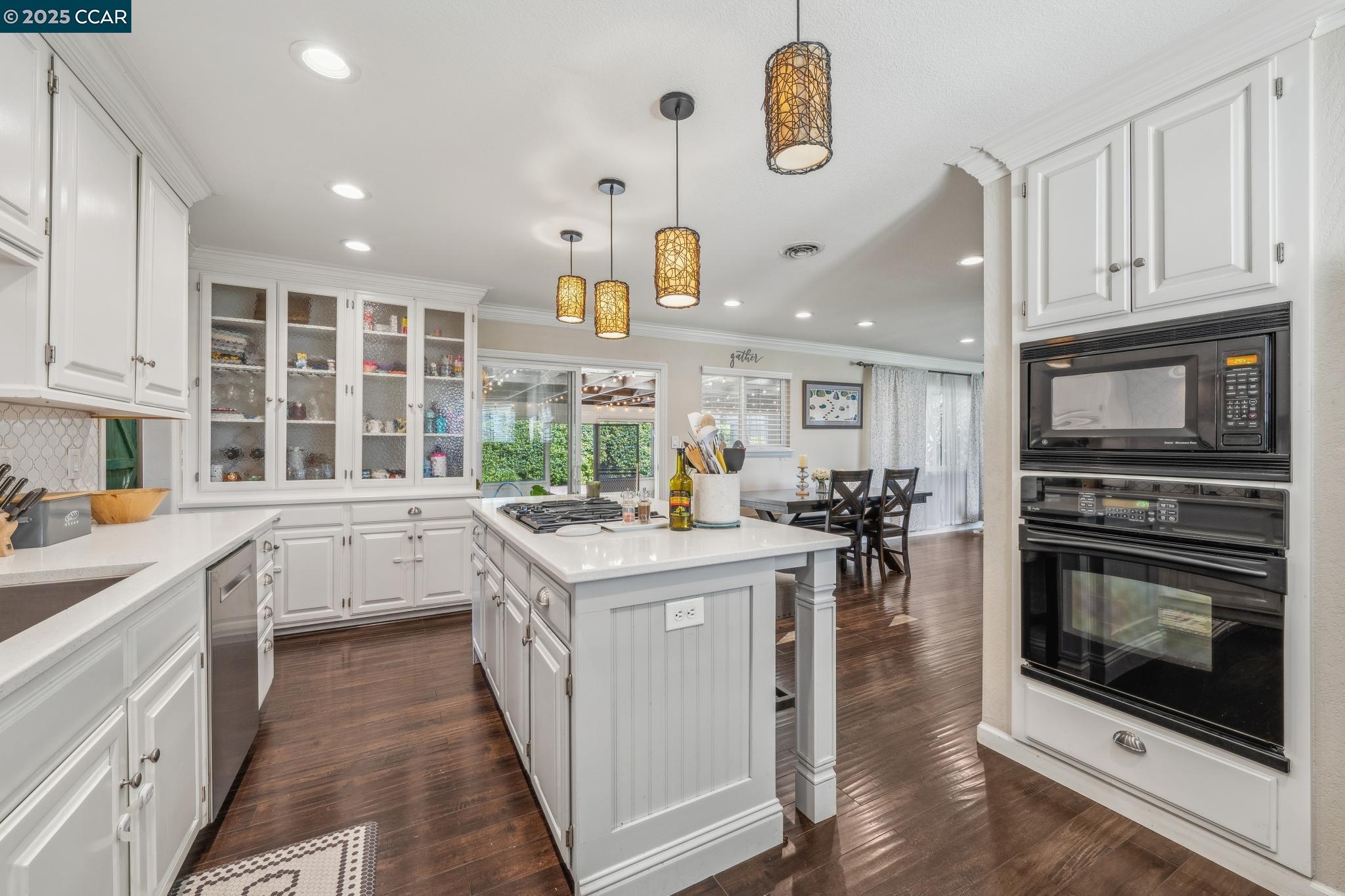 Detail Gallery Image 17 of 45 For 822 Cortez Ct, Livermore,  CA 94550 - 3 Beds | 2 Baths