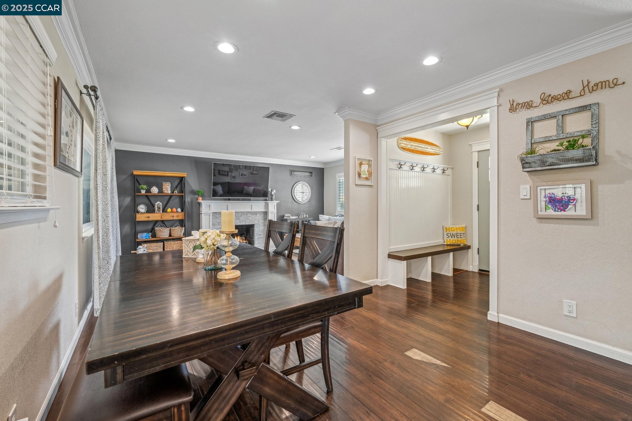 Detail Gallery Image 5 of 45 For 822 Cortez Ct, Livermore,  CA 94550 - 3 Beds | 2 Baths