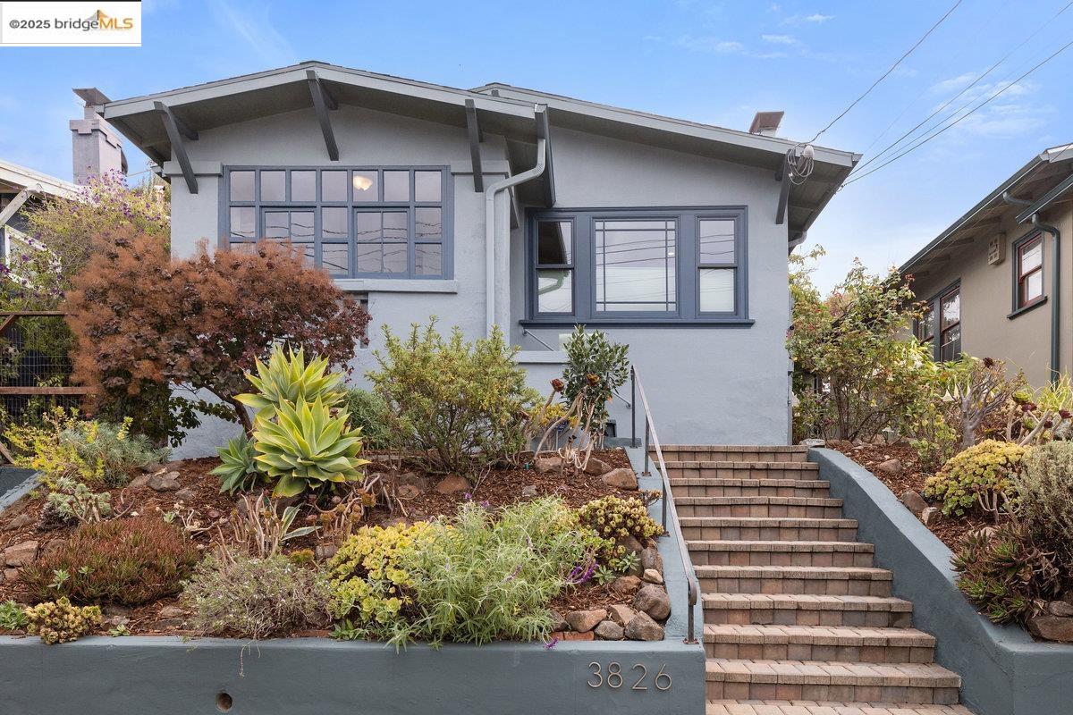 Front Image Thumbnail for EB41111091