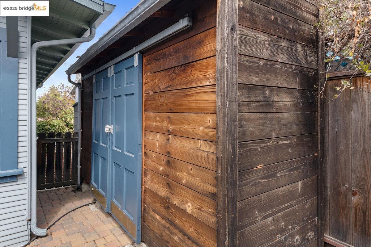 Detail Gallery Image 35 of 39 For 3826 Lincoln Ave, Oakland,  CA 94602 - 2 Beds | 1 Baths