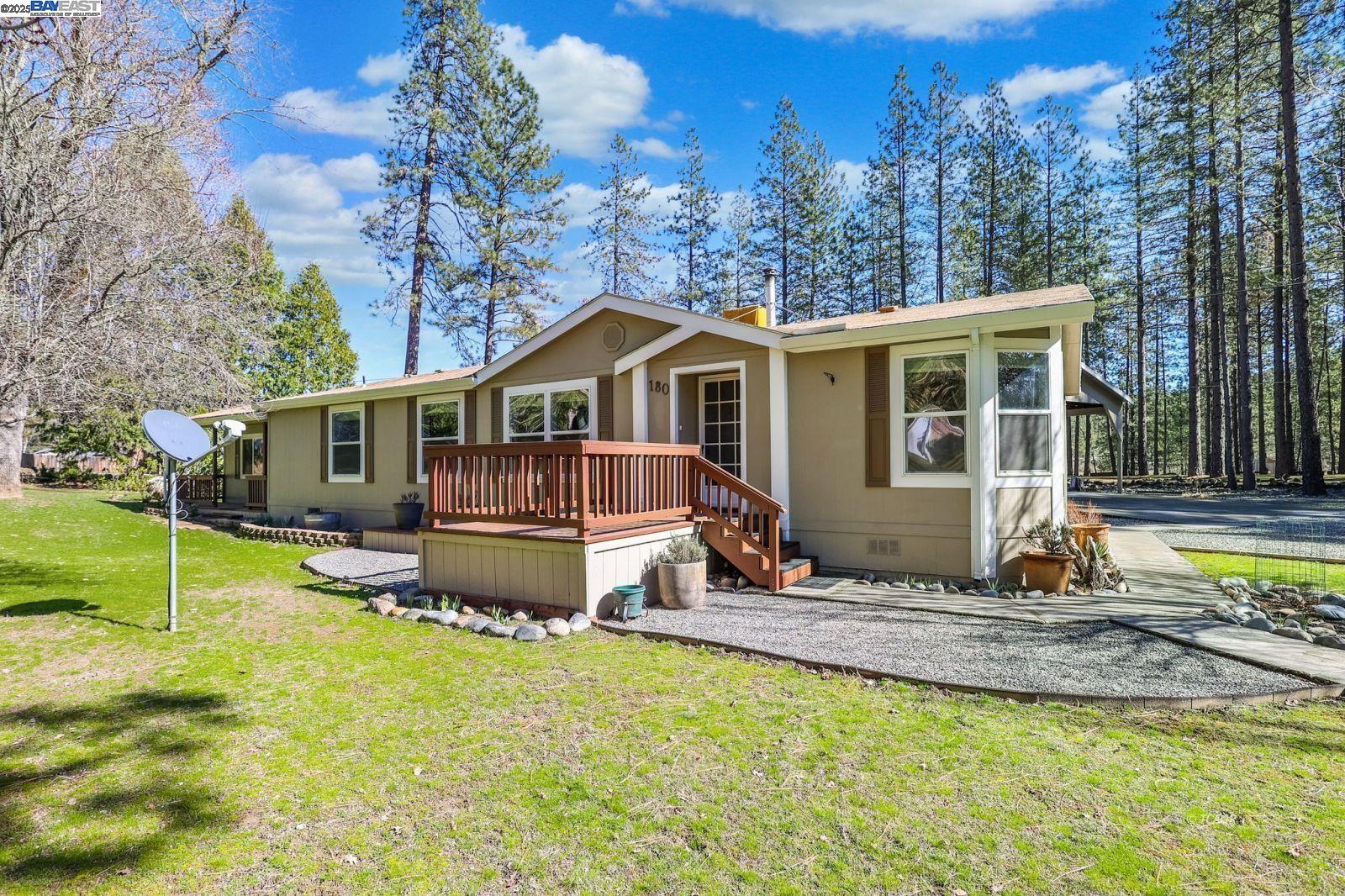 Detail Gallery Image 26 of 39 For 180 Steelhead Cir, Lewiston,  CA 96052 - 2 Beds | 2 Baths