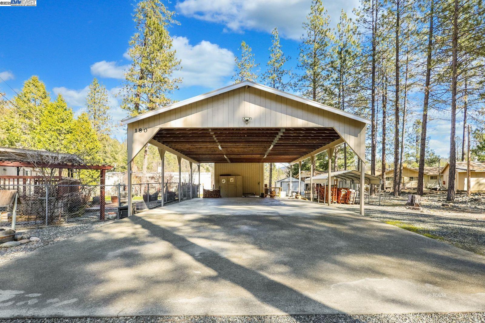 Detail Gallery Image 29 of 39 For 180 Steelhead Cir, Lewiston,  CA 96052 - 2 Beds | 2 Baths