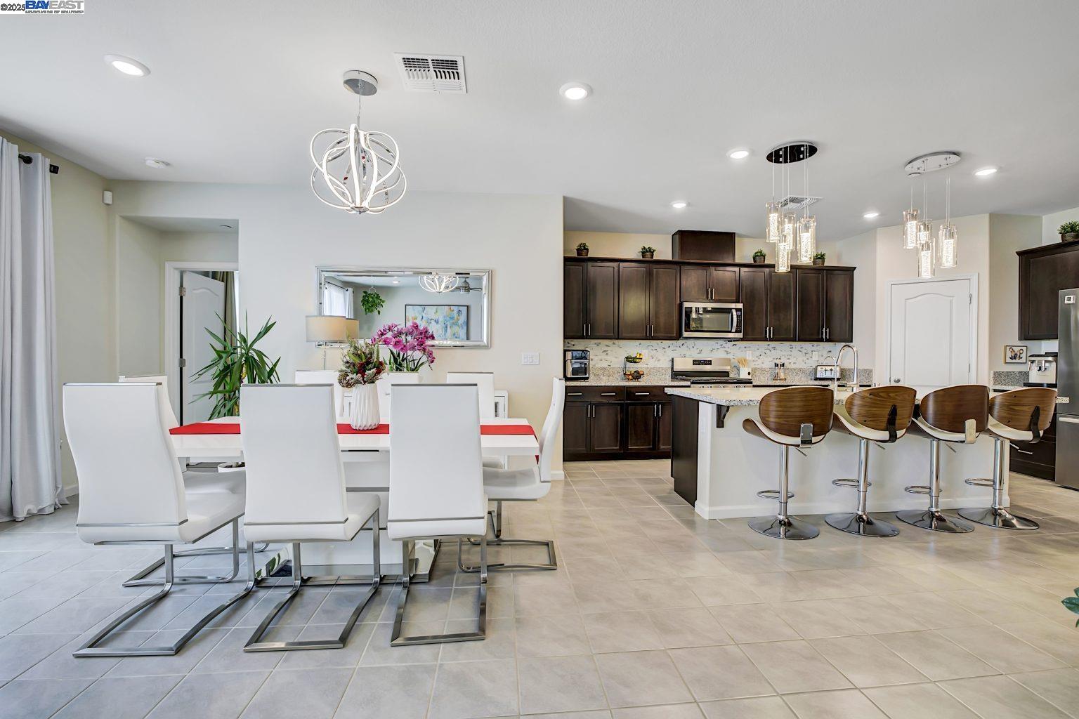 Detail Gallery Image 29 of 49 For 4014 Kenwood Cir, Oakley,  CA 94561 - 3 Beds | 2 Baths