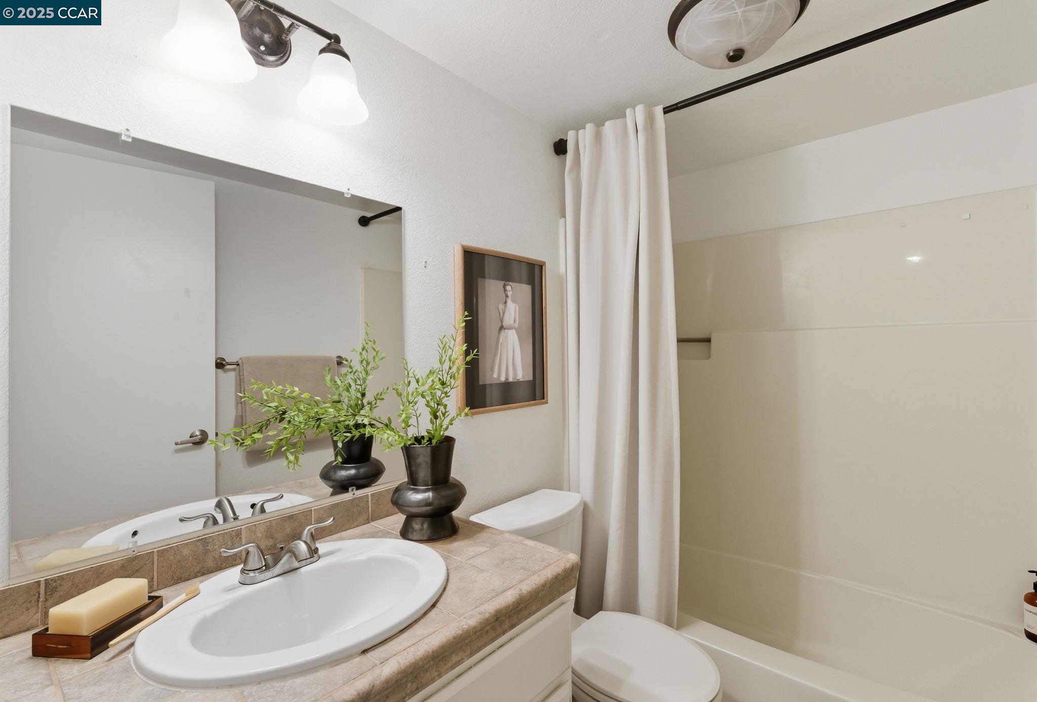 Photo #21: 41111098 Listing: Photo #21