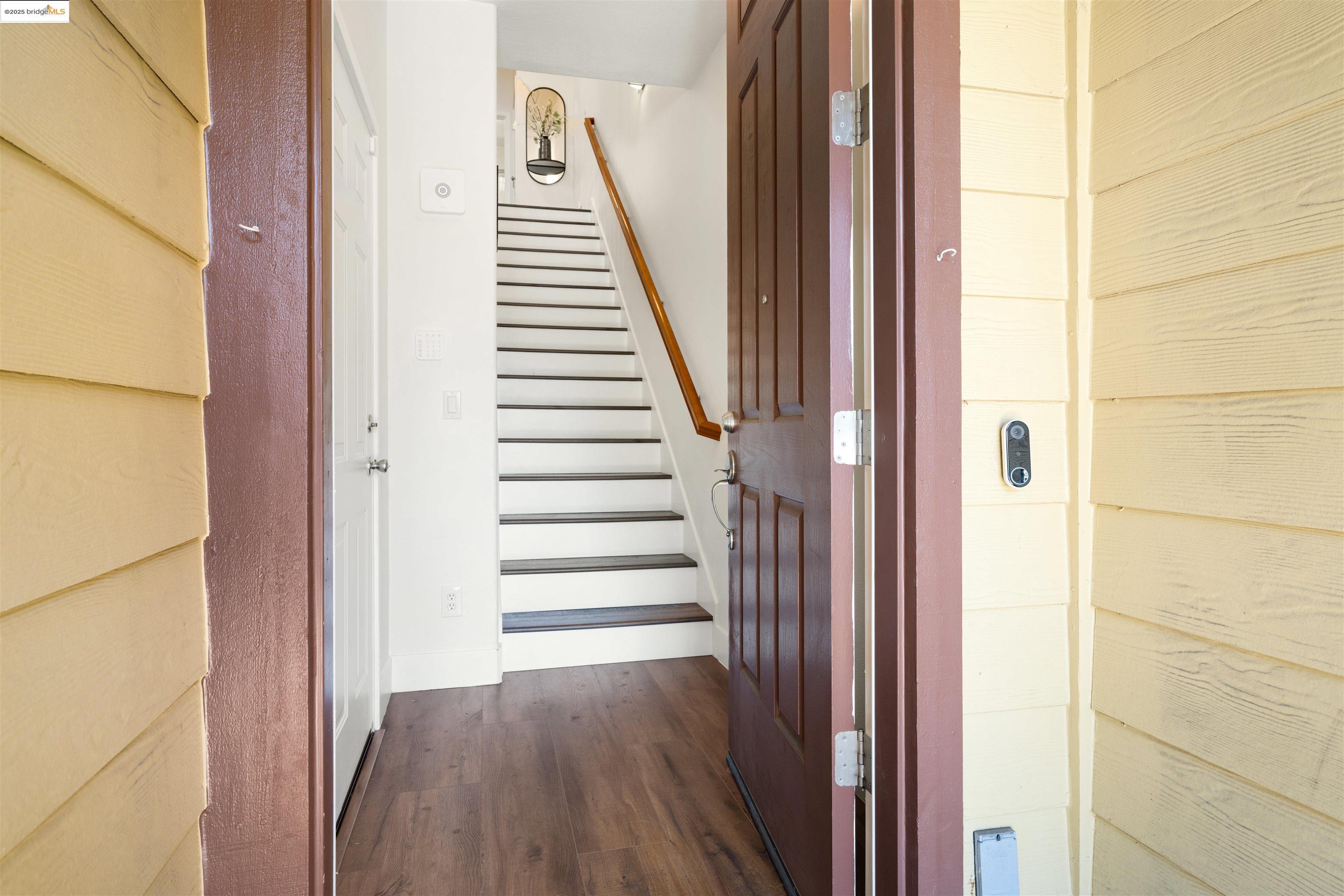 Photo #5: 41111101 Listing 