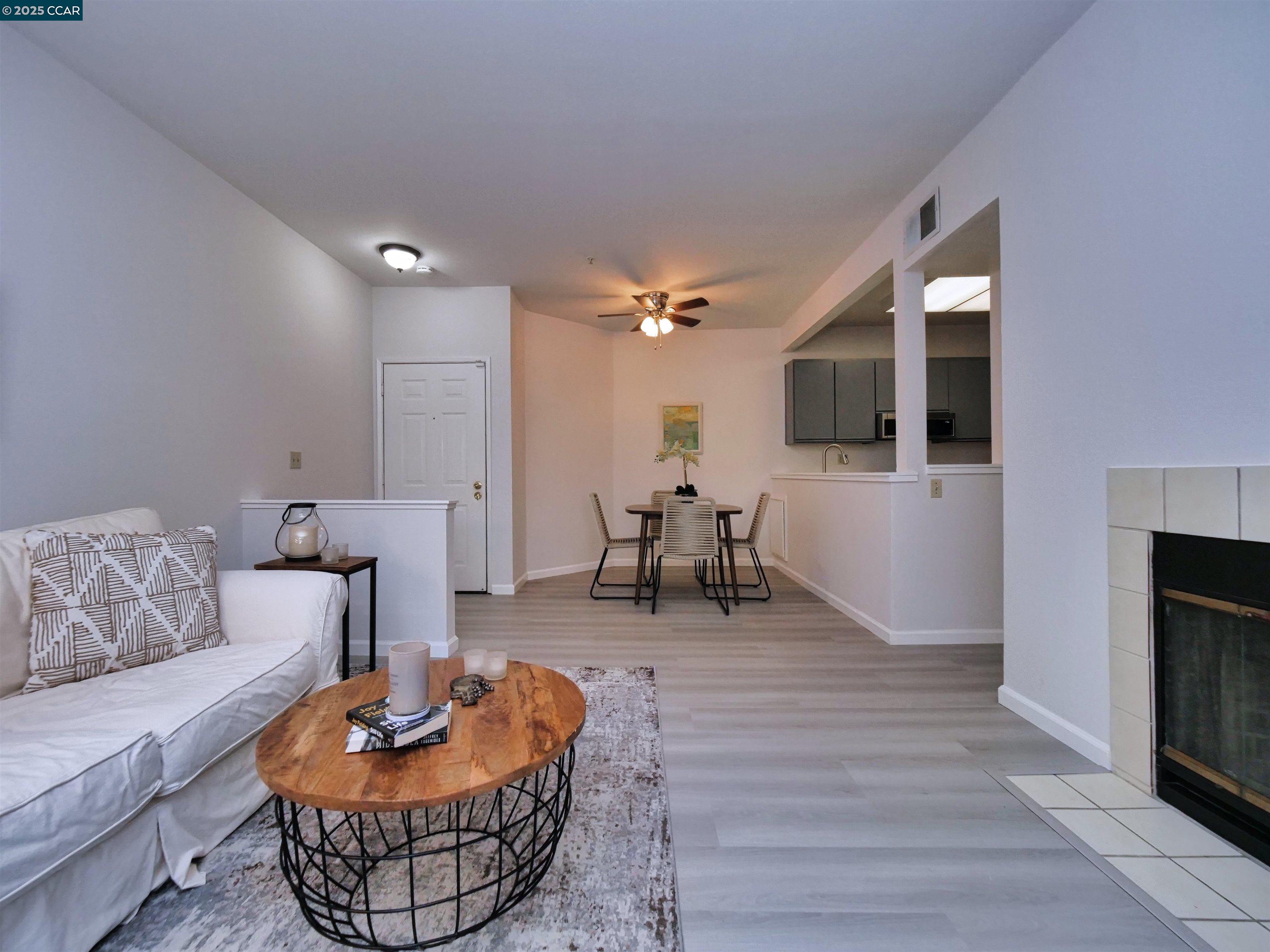 Photo #5: 41111103 Listing 