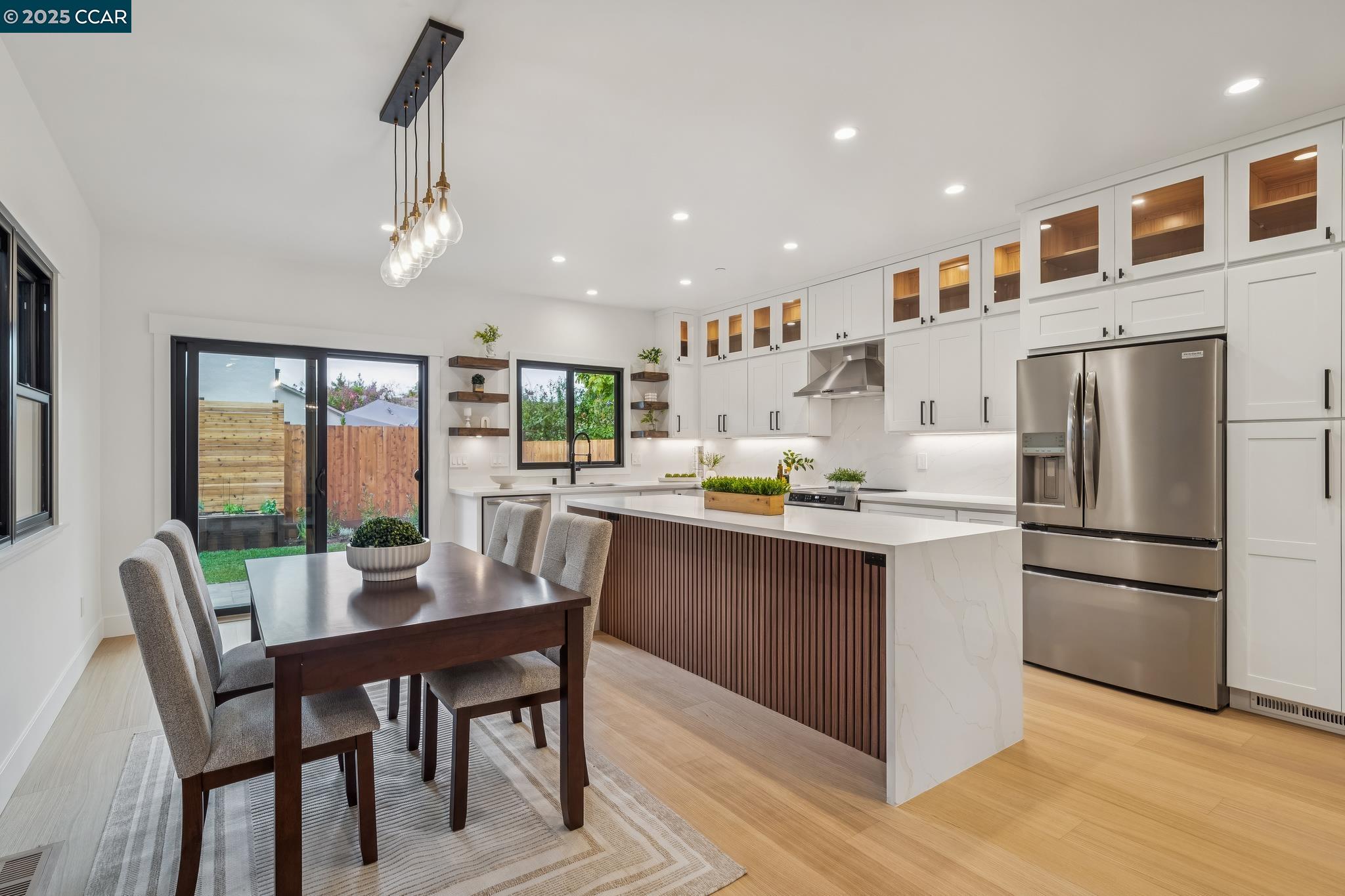 Detail Gallery Image 20 of 47 For 1126 Brighton Ave, Albany,  CA 94706 - 3 Beds | 3 Baths
