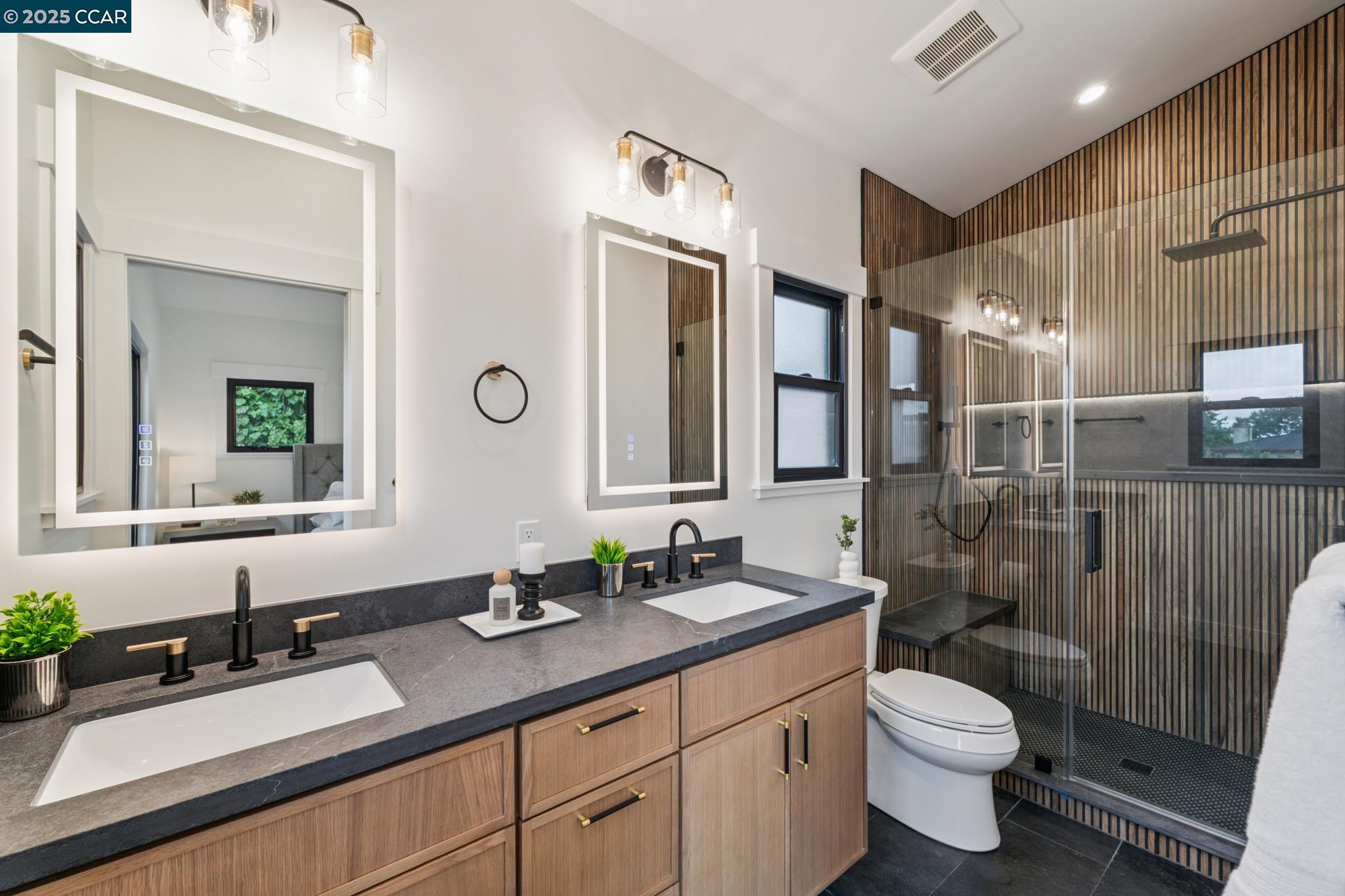 Detail Gallery Image 33 of 47 For 1126 Brighton Ave, Albany,  CA 94706 - 3 Beds | 3 Baths