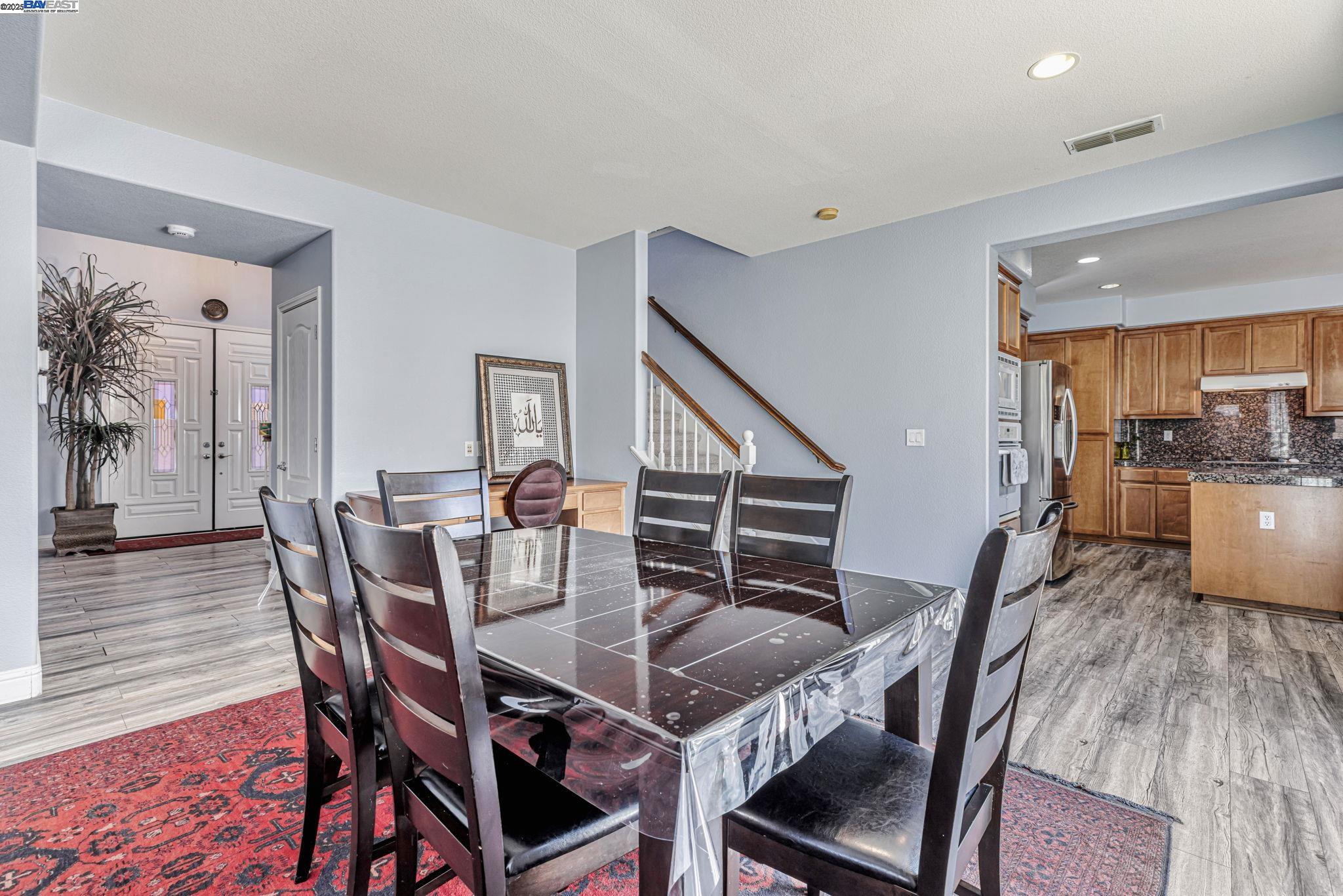 Detail Gallery Image 12 of 39 For 799 Ellerbrook St, Mountain House,  CA 95391 - 4 Beds | 3 Baths