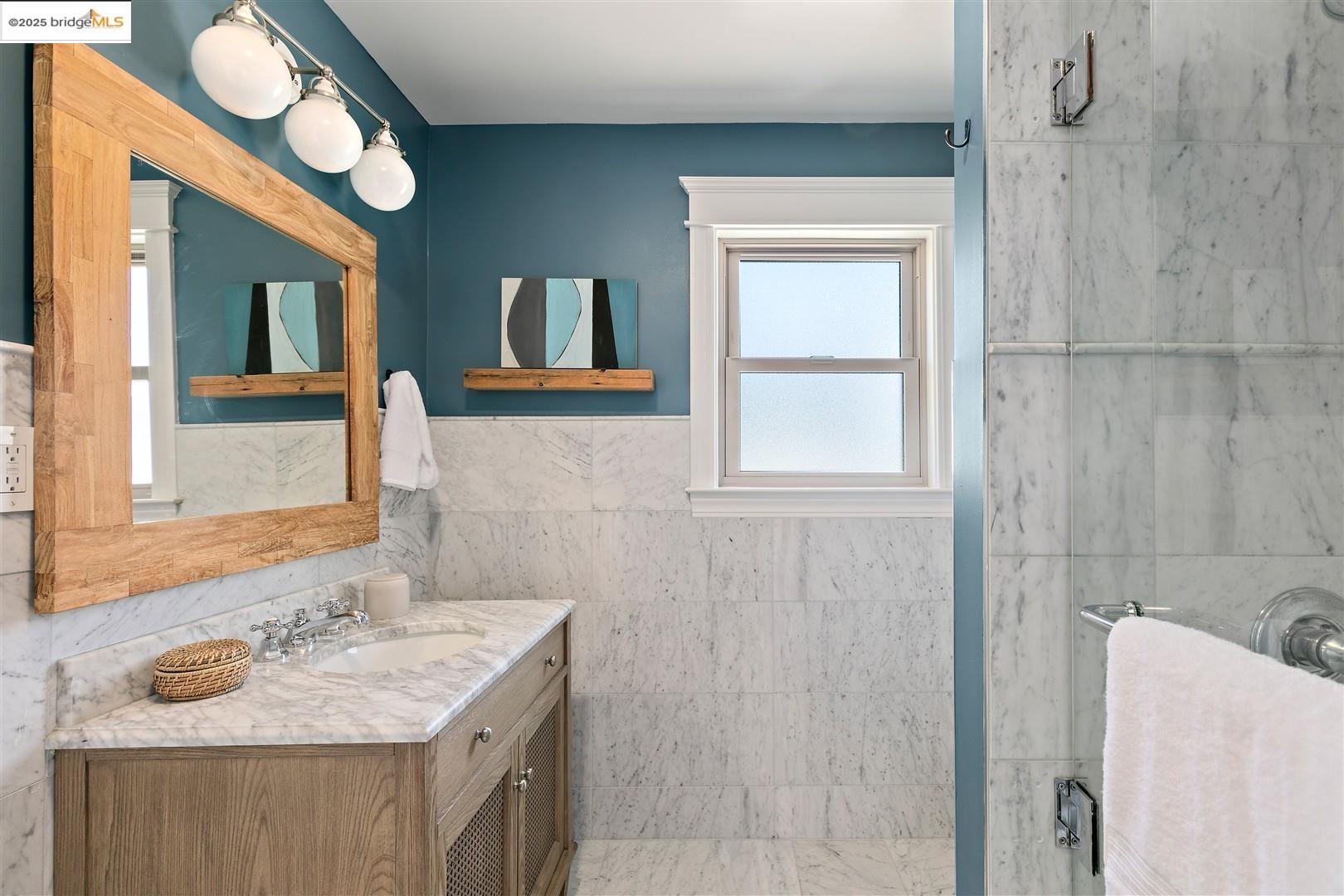 Detail Gallery Image 21 of 35 For 2310 Spaulding Ave, Berkeley,  CA 94703 - 3 Beds | 2 Baths