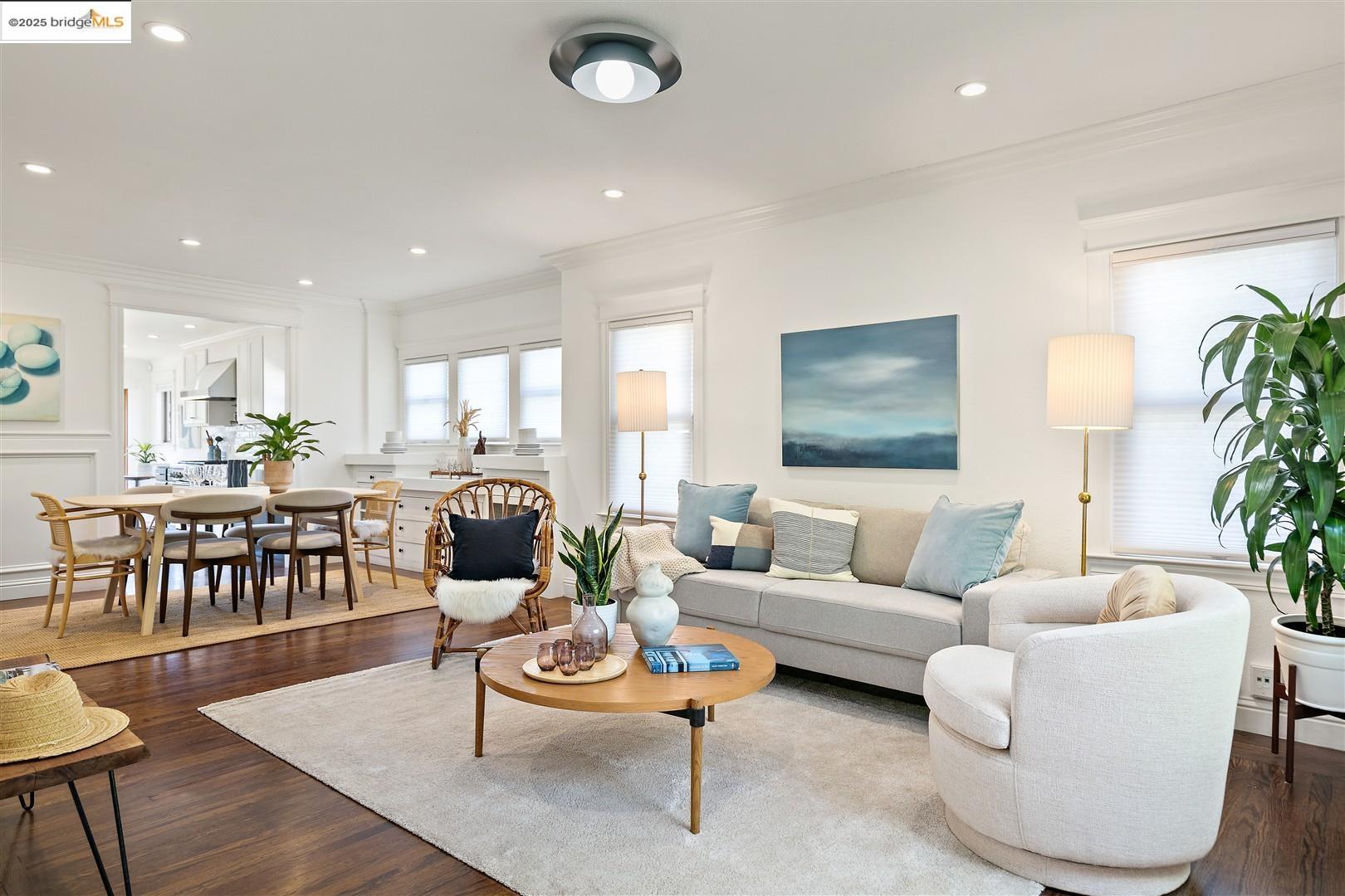 Detail Gallery Image 4 of 35 For 2310 Spaulding Ave, Berkeley,  CA 94703 - 3 Beds | 2 Baths