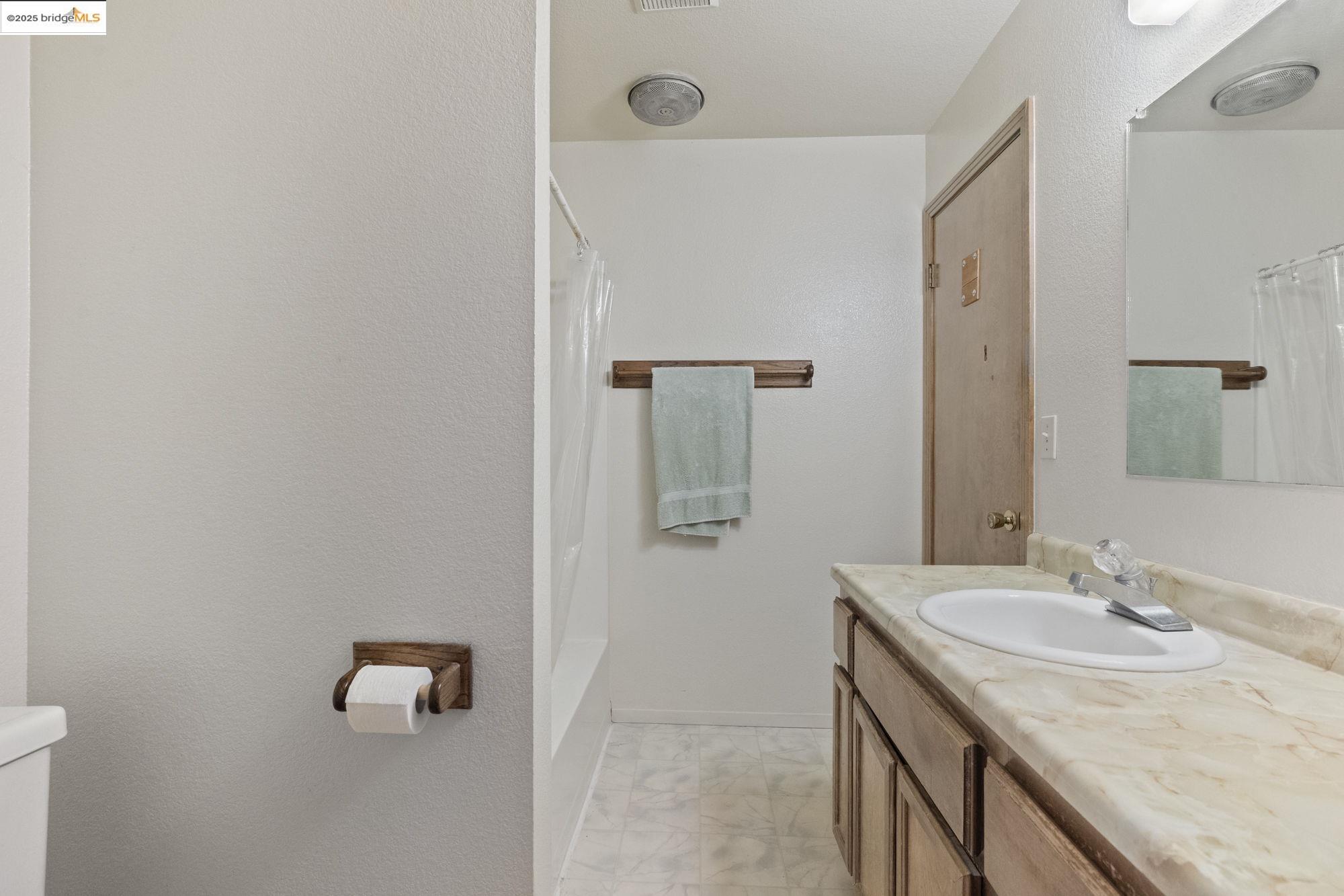 Detail Gallery Image 21 of 26 For 20630 Chief Fuller Road, Mi Wuk Village,  CA 95346 - 3 Beds | 2 Baths