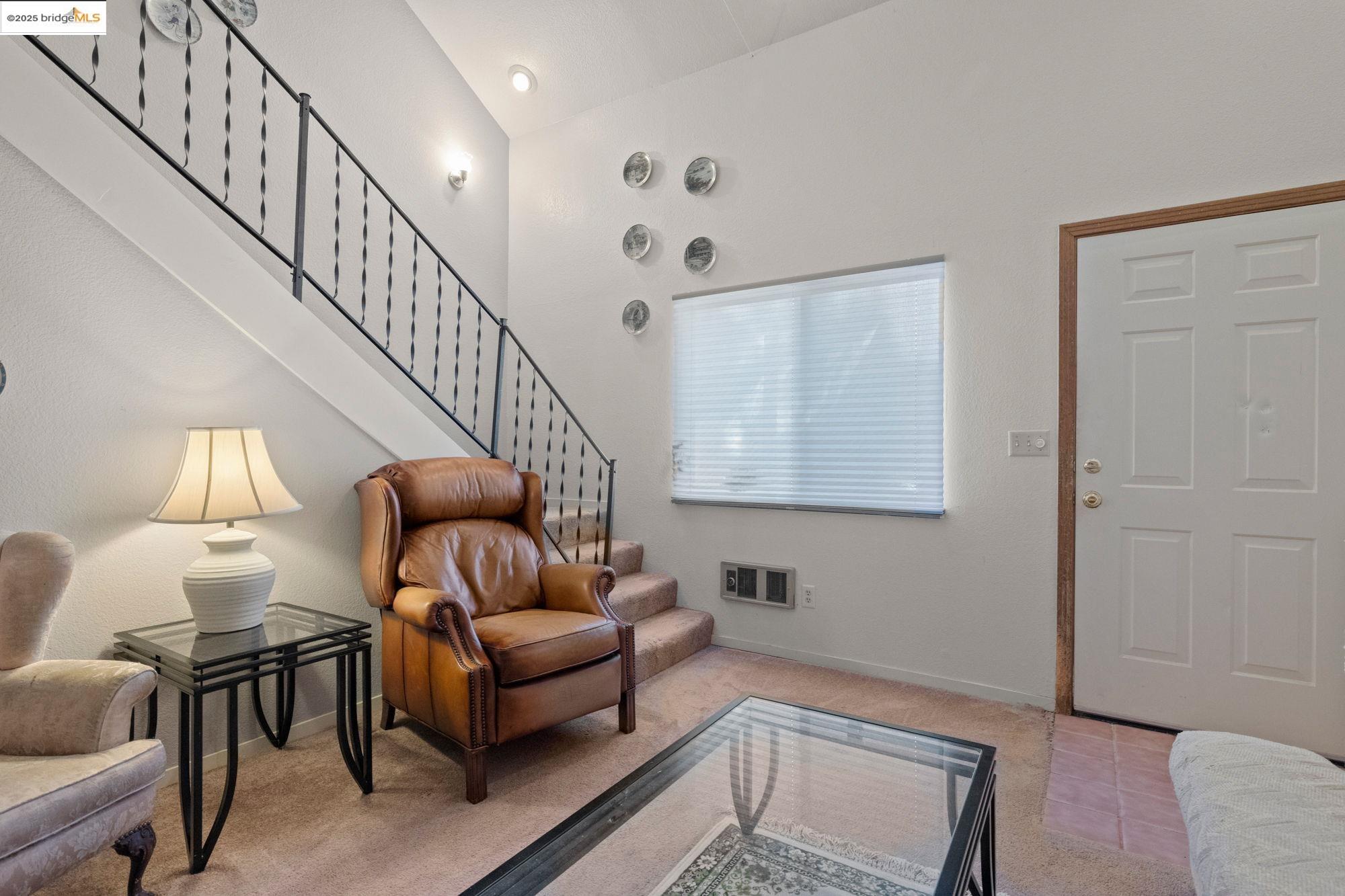 Detail Gallery Image 6 of 26 For 20630 Chief Fuller Road, Mi Wuk Village,  CA 95346 - 3 Beds | 2 Baths