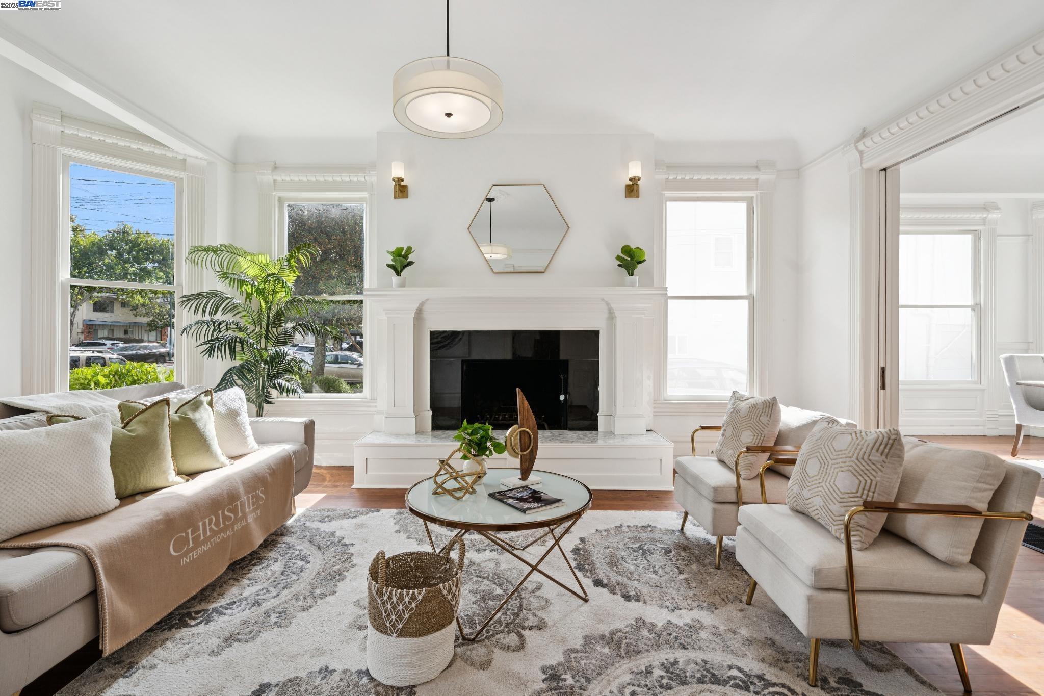 Detail Gallery Image 11 of 56 For 2120 Encinal Ave, Alameda,  CA 94501 - 8 Beds | 4/1 Baths