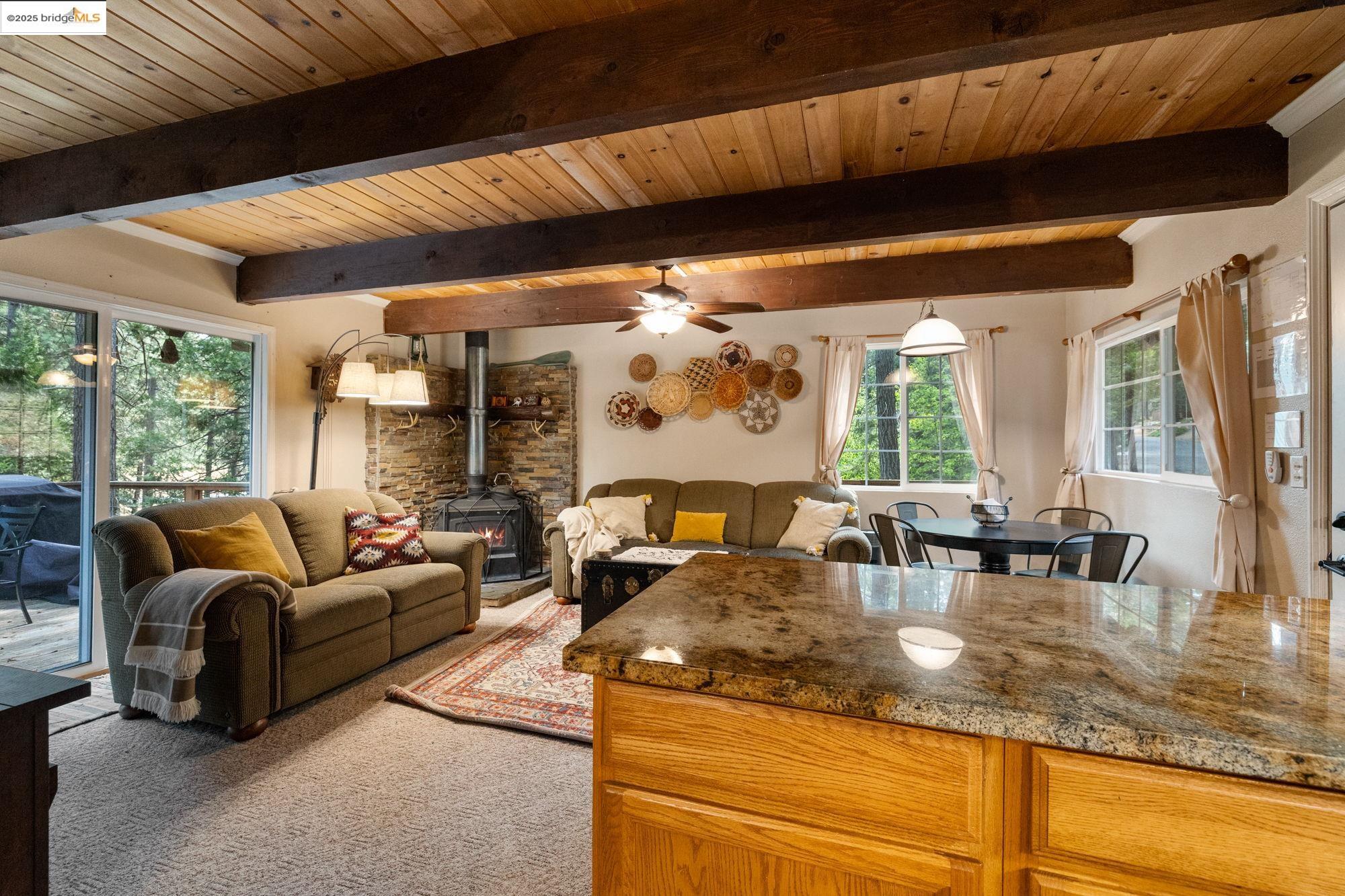 Detail Gallery Image 6 of 32 For 25295 Esther, Long Barn,  CA 95335 - 3 Beds | 1 Baths