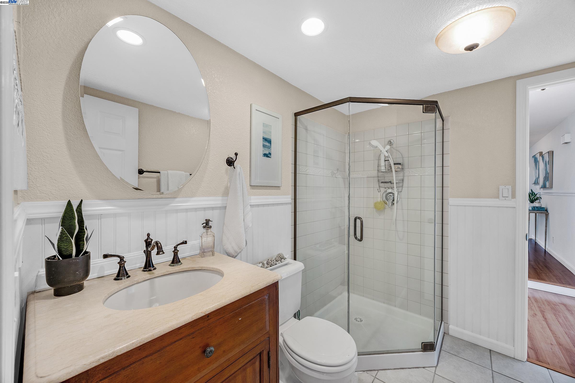 Detail Gallery Image 12 of 48 For 651 Derbyshire Place, Danville,  CA 94526 - 5 Beds | 3 Baths