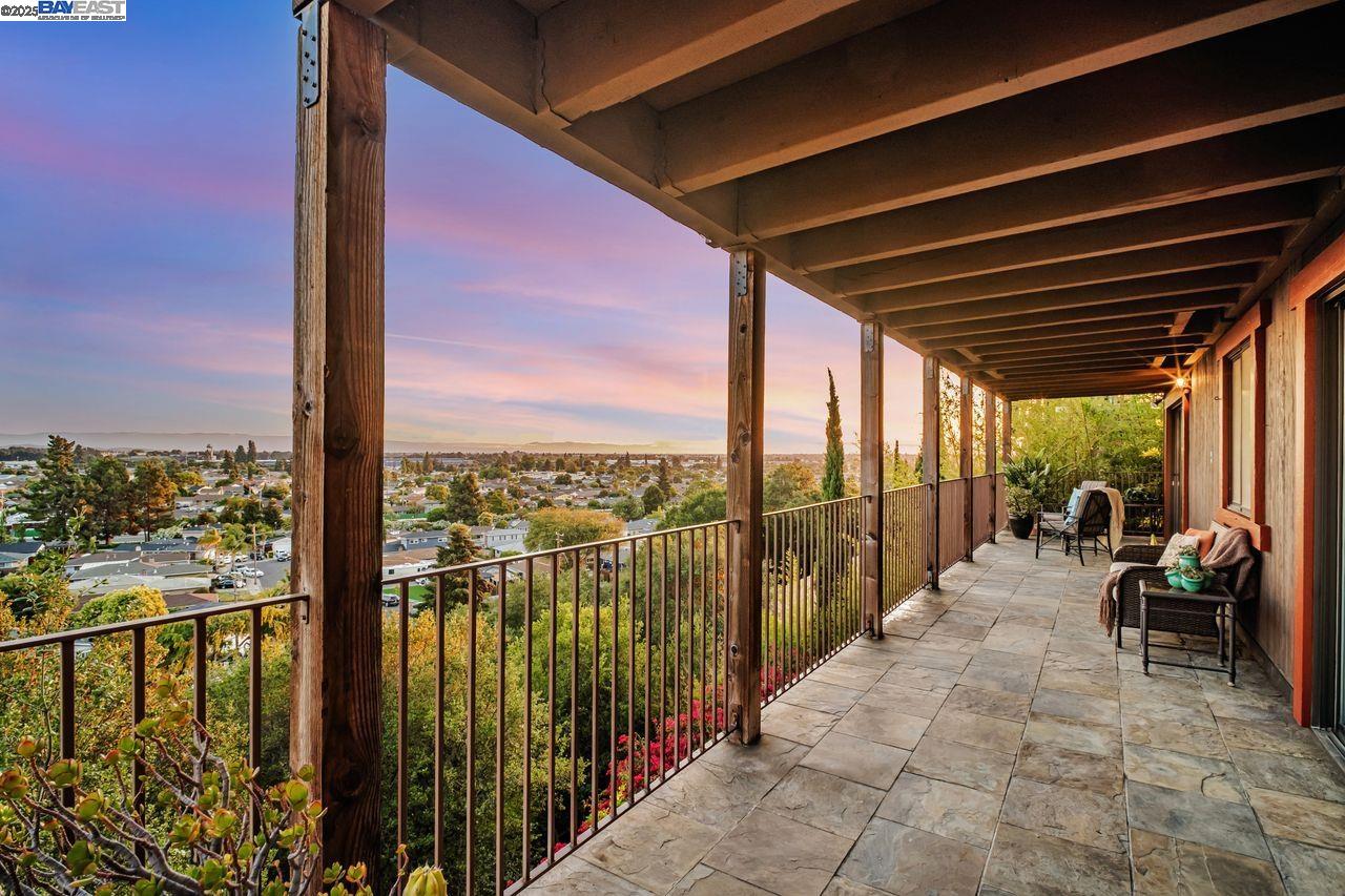 Detail Gallery Image 50 of 60 For 31865 Chicoine Ave, Hayward,  CA 94544 - 3 Beds | 2/1 Baths