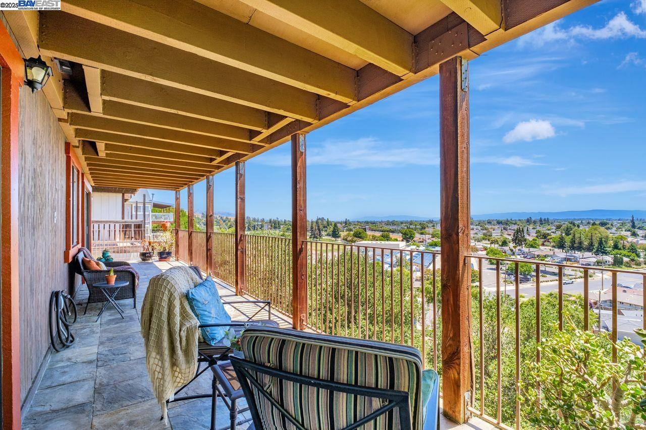 Detail Gallery Image 52 of 60 For 31865 Chicoine Ave, Hayward,  CA 94544 - 3 Beds | 2/1 Baths
