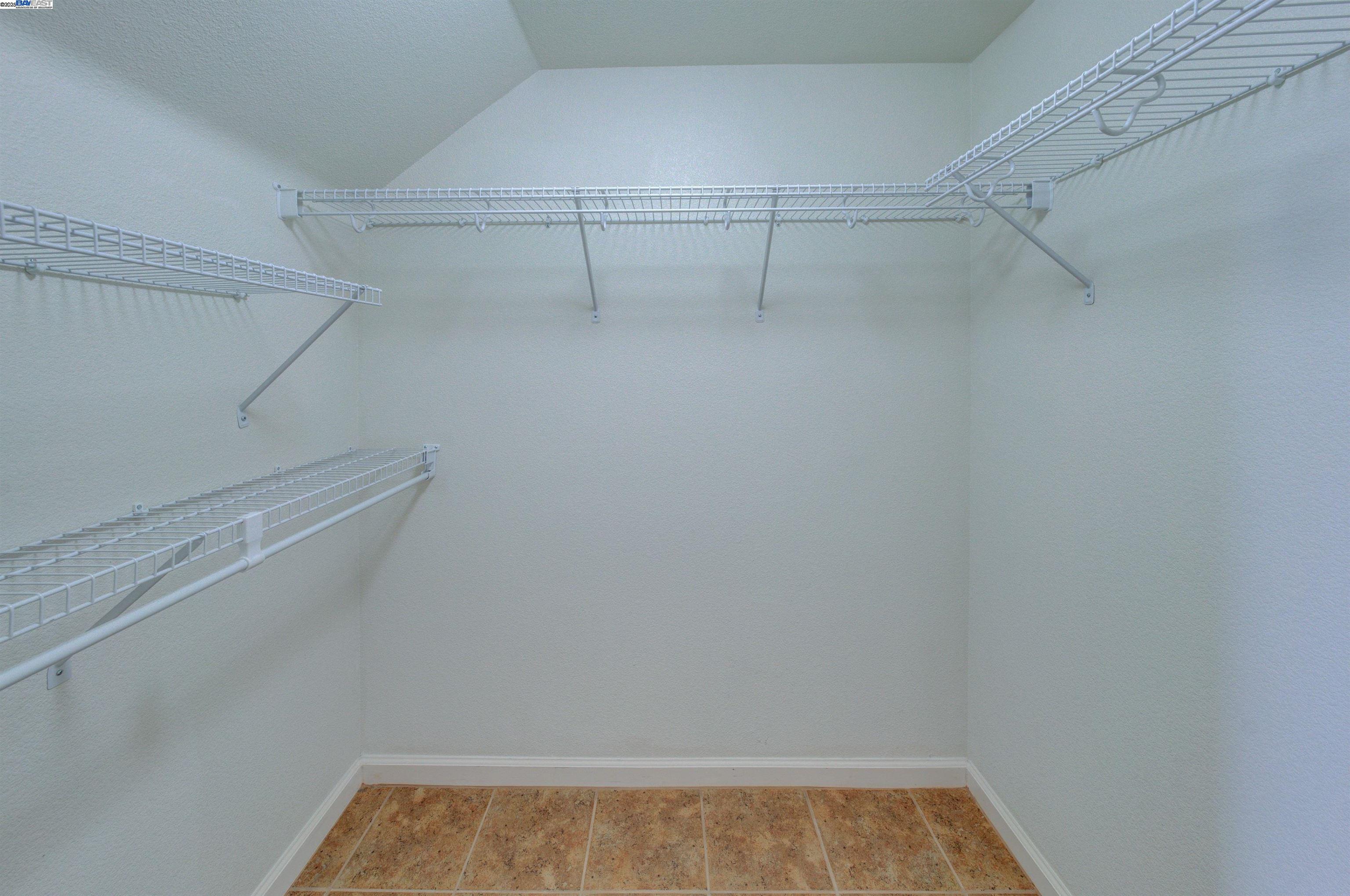 Photo #13: 41111118 Listing: Photo #13