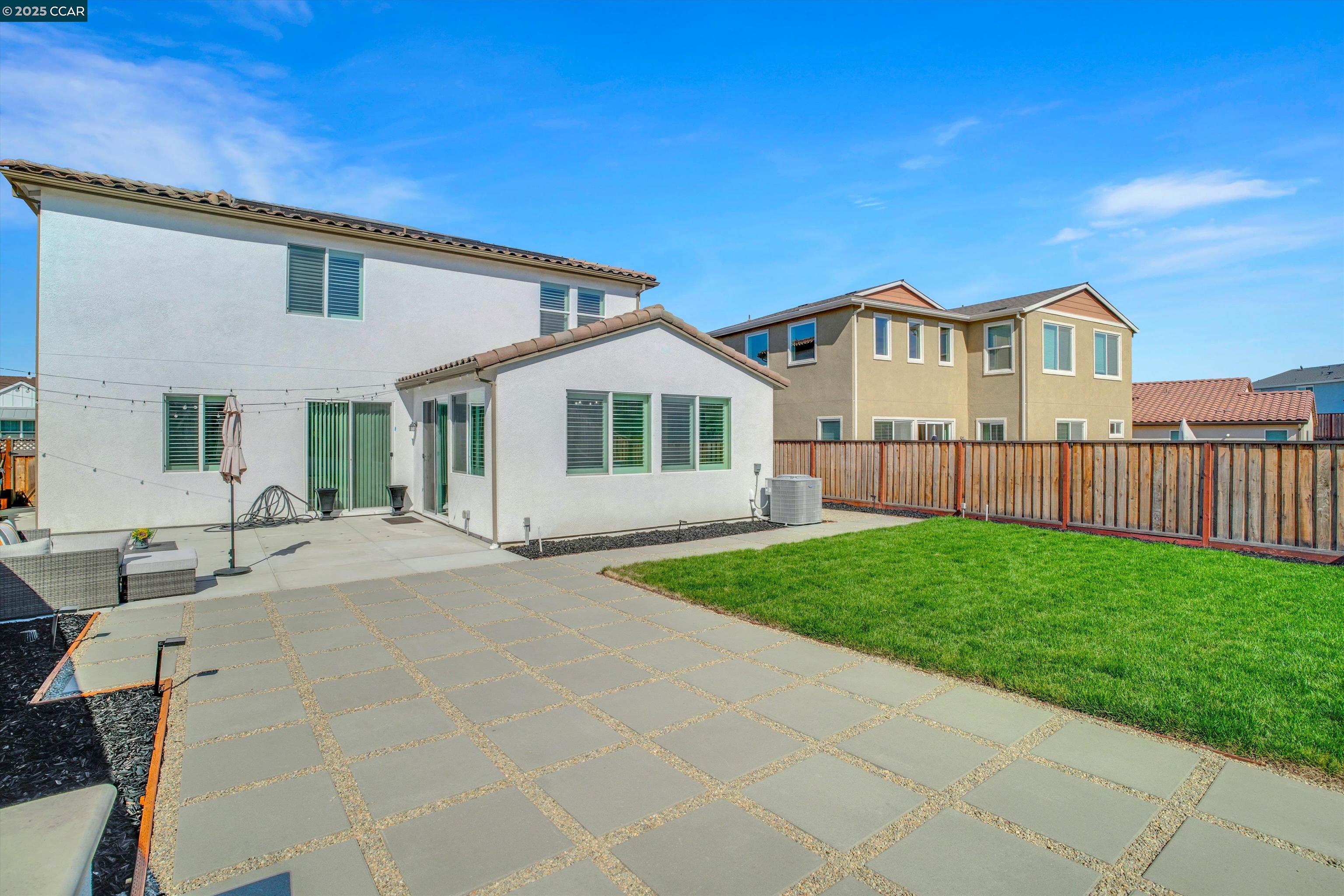 Detail Gallery Image 7 of 43 For 5498 Monte Vista Way, Antioch,  CA 94531 - 4 Beds | 3/1 Baths