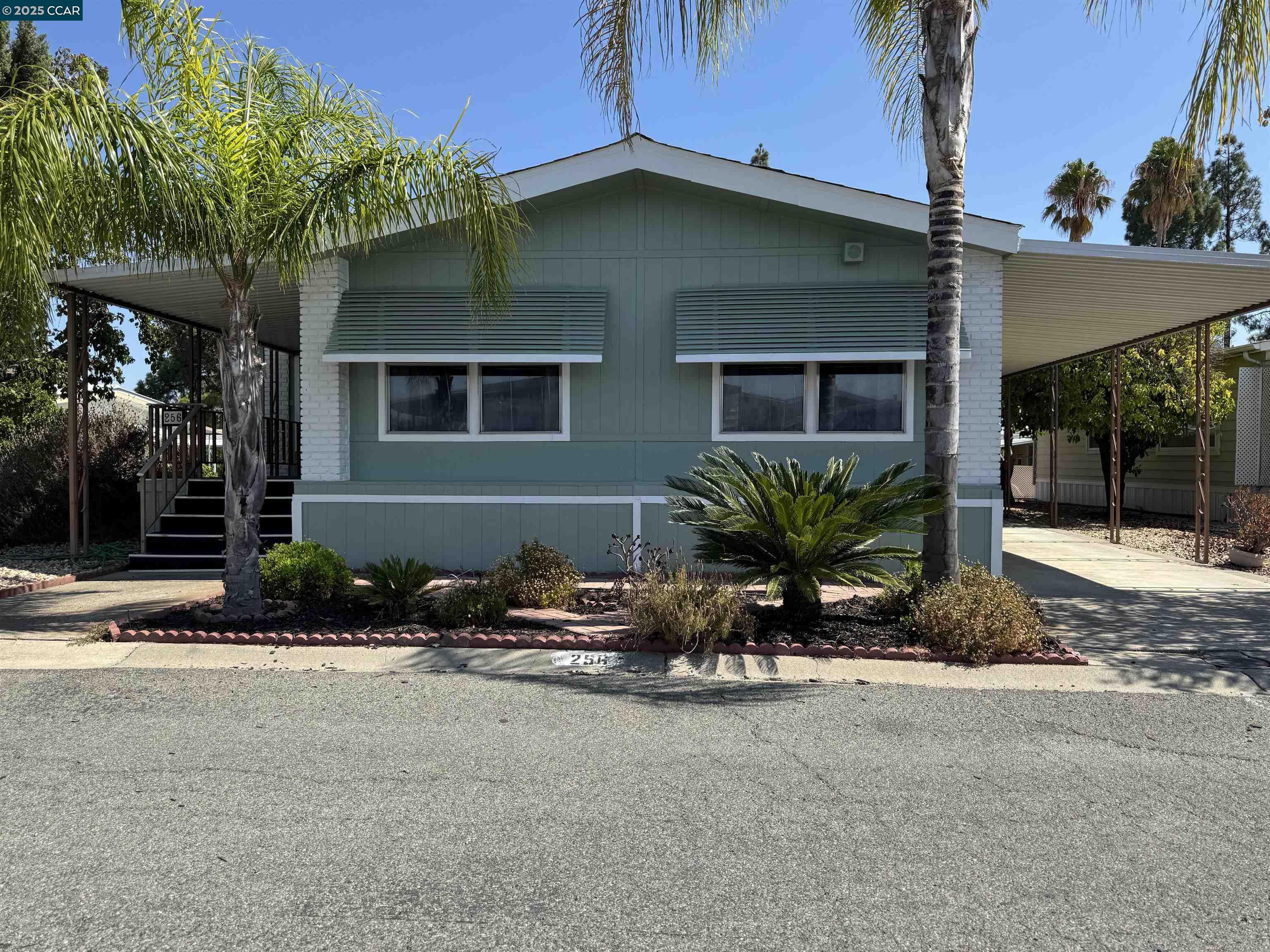 Detail Gallery Image 3 of 20 For 256 Oahu Drive, Pittsburg,  CA 94565 - 2 Beds | 2 Baths