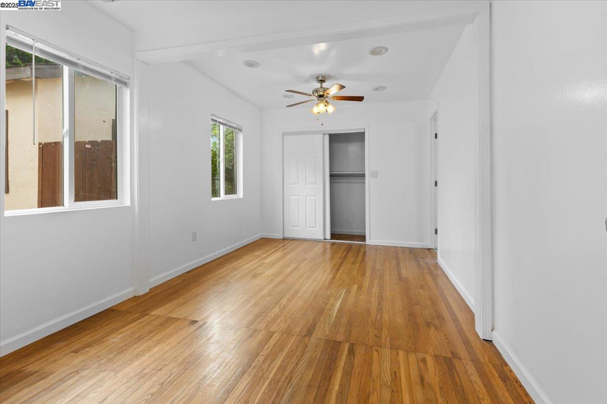 Detail Gallery Image 17 of 30 For 19650 San Miguel Ave, Castro Valley,  CA 94546 - 3 Beds | 2 Baths