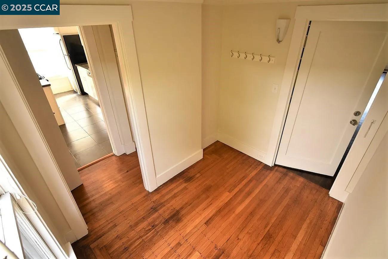 Detail Gallery Image 6 of 8 For 3040 Telegraph Ave #4,  Berkeley,  CA 94705 - 1 Beds | 1 Baths